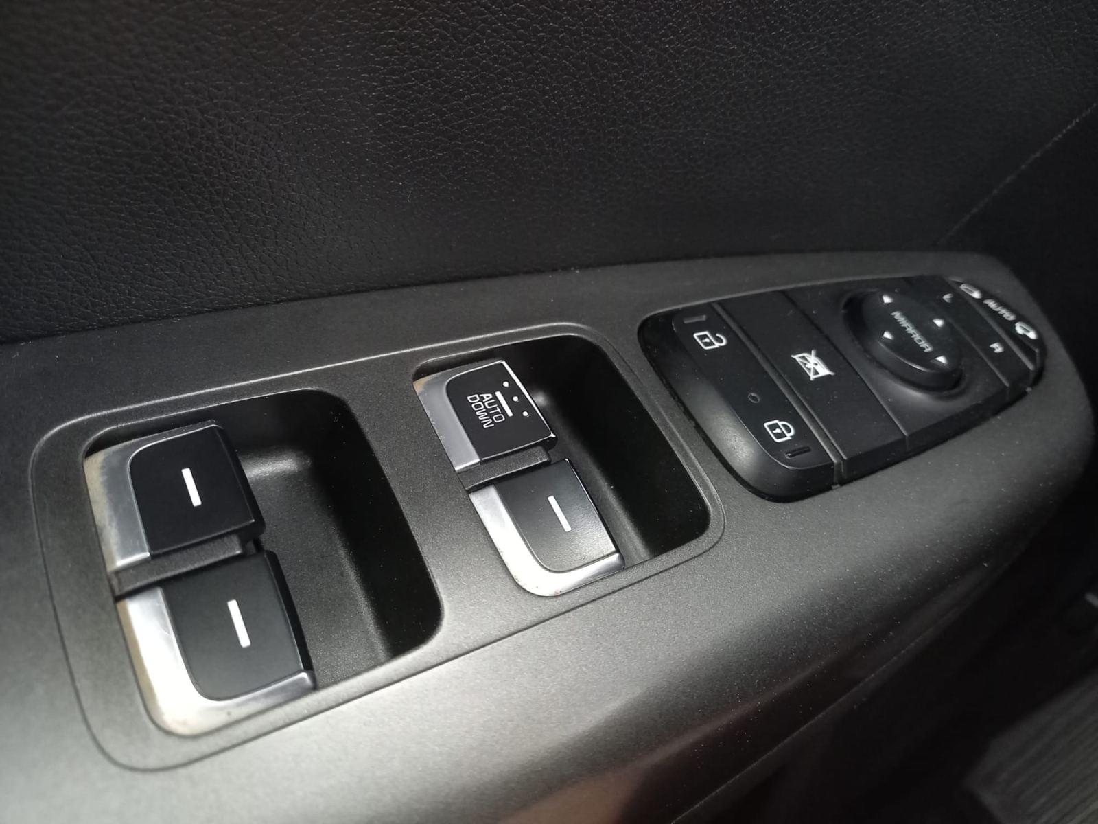 KIA SPORTAGE 1.6 CRDI MHEV Business 100kW (136CV) 4x4 26