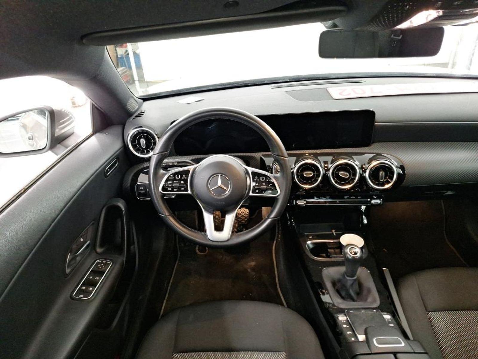 MERCEDES CLASE CLA SHOOTING BREAK 180 Business Solution 7 