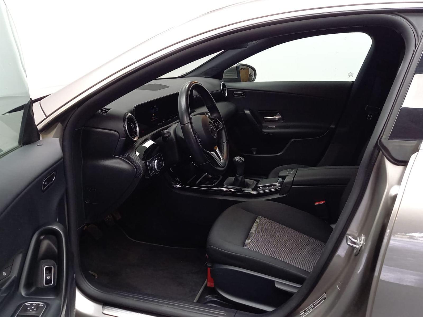 MERCEDES CLASE CLA SHOOTING BREAK 180 Business Solution 8