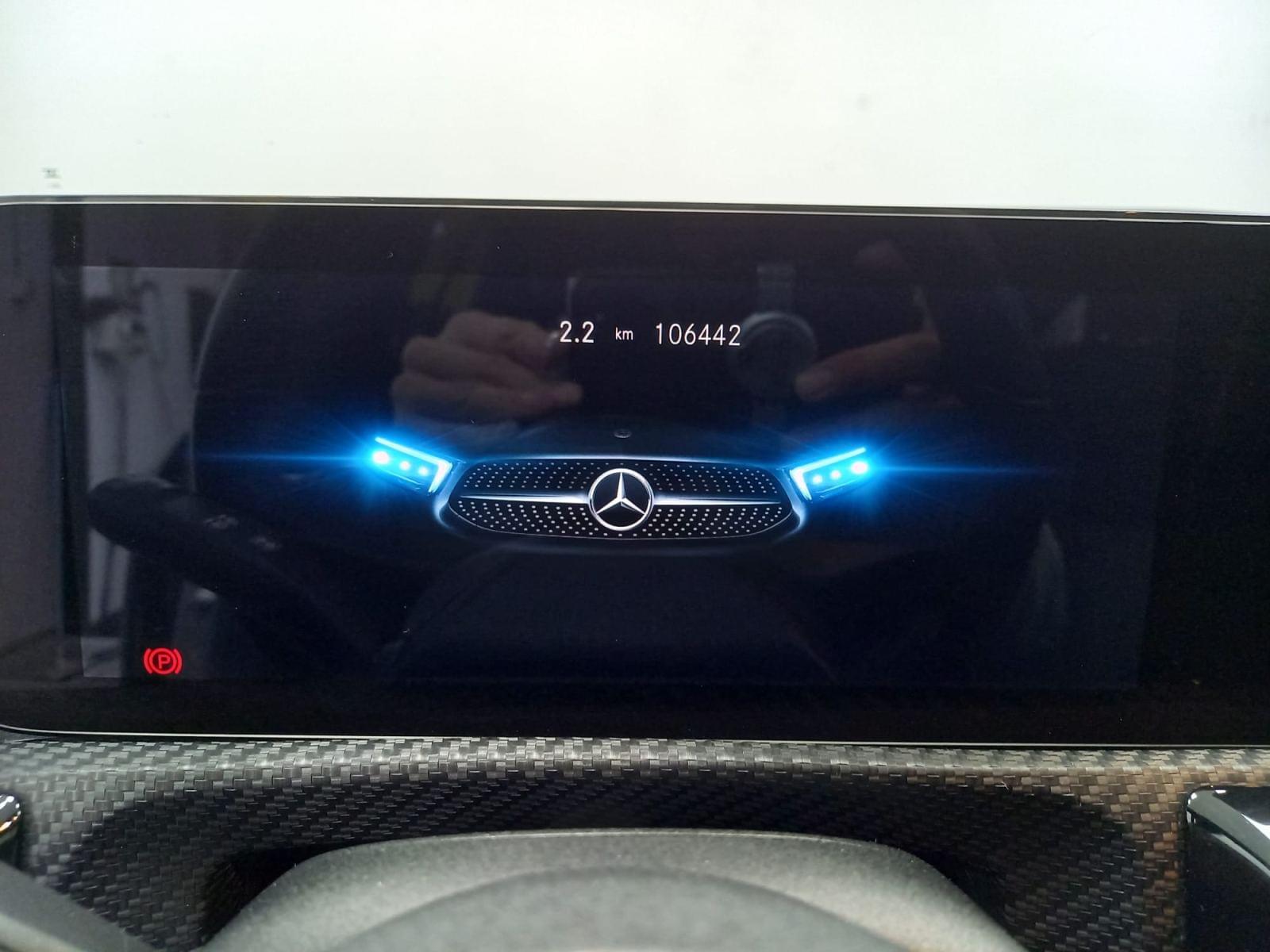 MERCEDES CLASE CLA SHOOTING BREAK 180 Business Solution 21