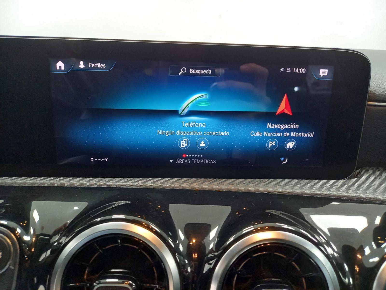 MERCEDES CLASE CLA SHOOTING BREAK 180 Business Solution 22