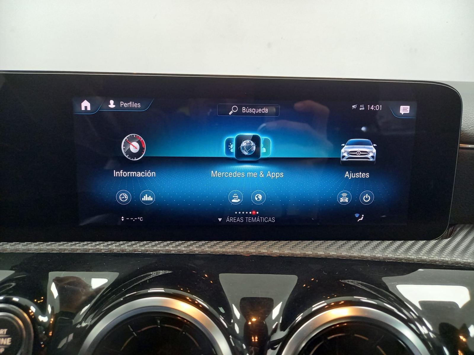 MERCEDES CLASE CLA SHOOTING BREAK 180 Business Solution 23