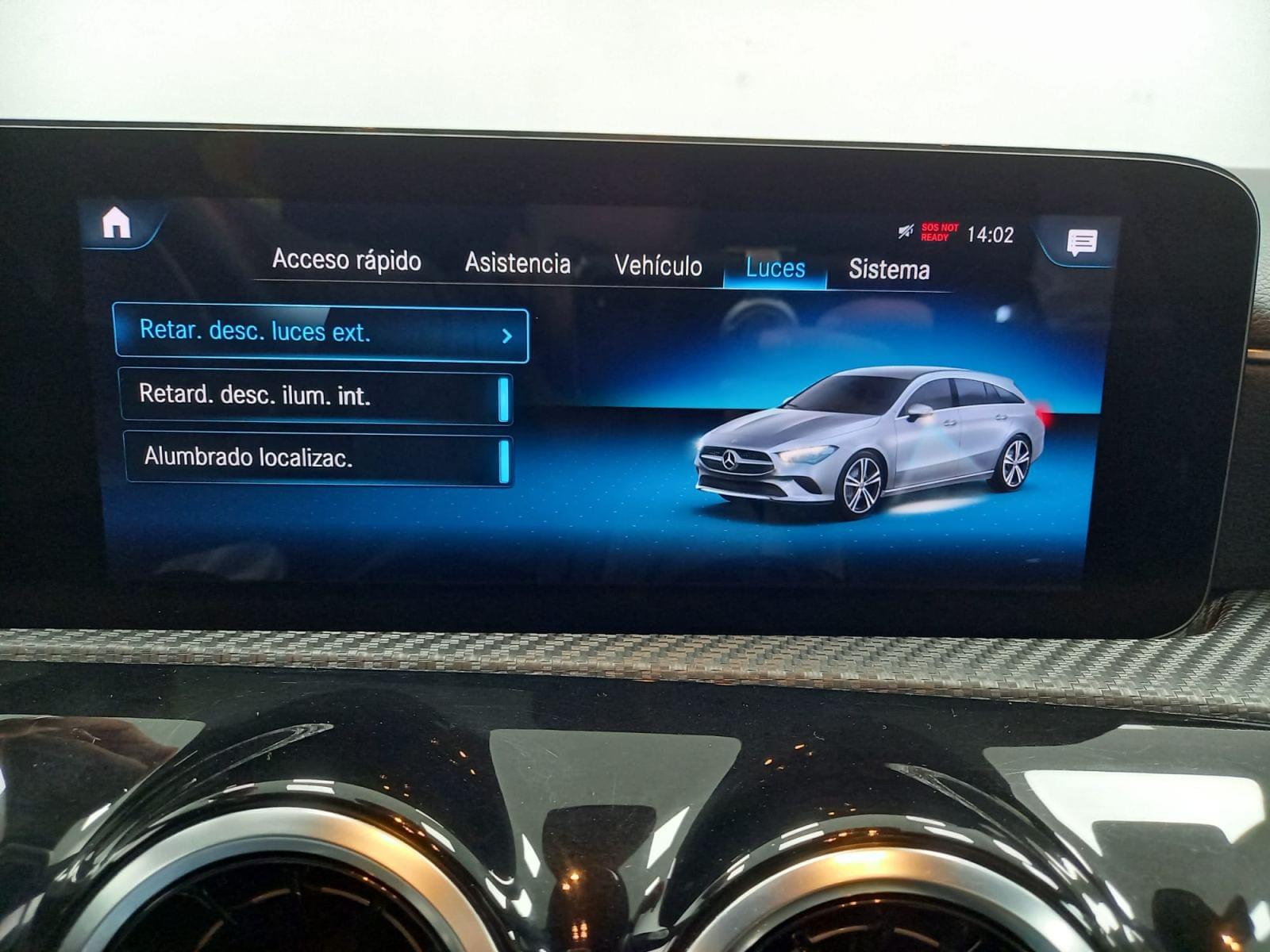 MERCEDES CLASE CLA SHOOTING BREAK 180 Business Solution 26