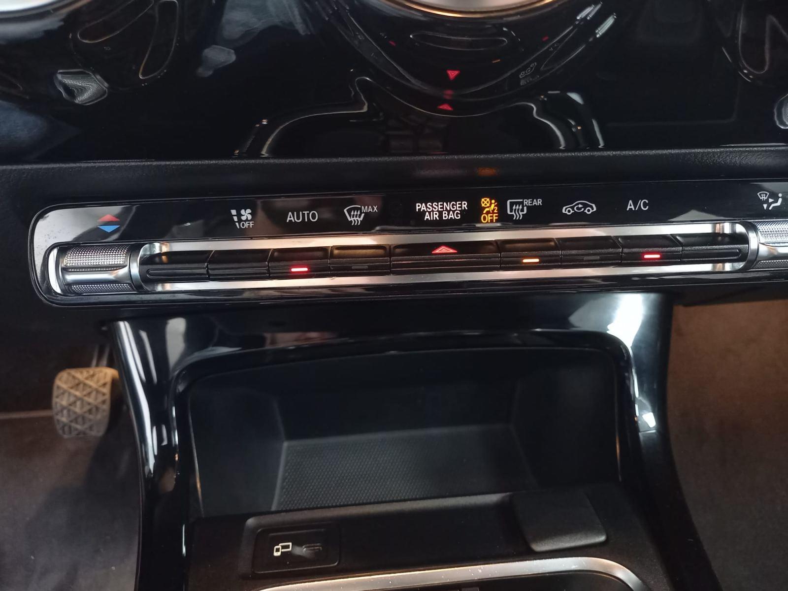 MERCEDES CLASE CLA SHOOTING BREAK 180 Business Solution 33