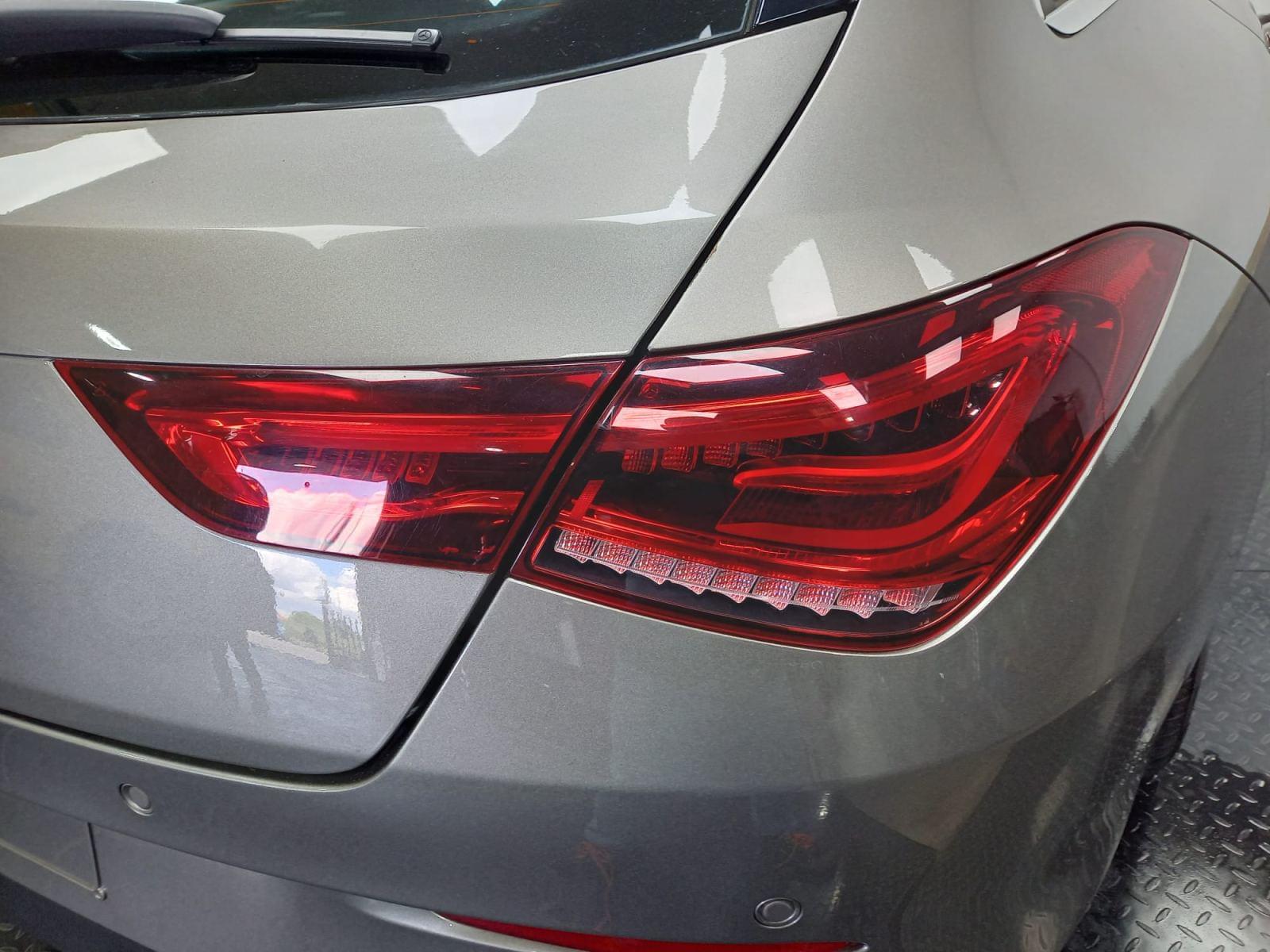 MERCEDES CLASE CLA SHOOTING BREAK 180 Business Solution 37