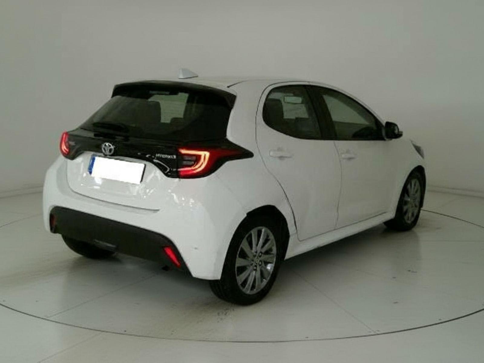 TOYOTA YARIS 1.5 120H ACTIVE TECH 3 