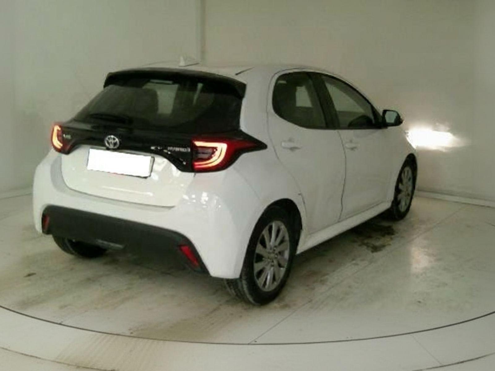TOYOTA YARIS 1.5 120H ACTIVE TECH 3 