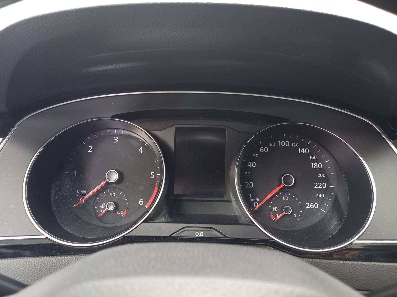 VOLKSWAGEN PASSAT Executive 2.0 TDI 110kW (150CV) 15