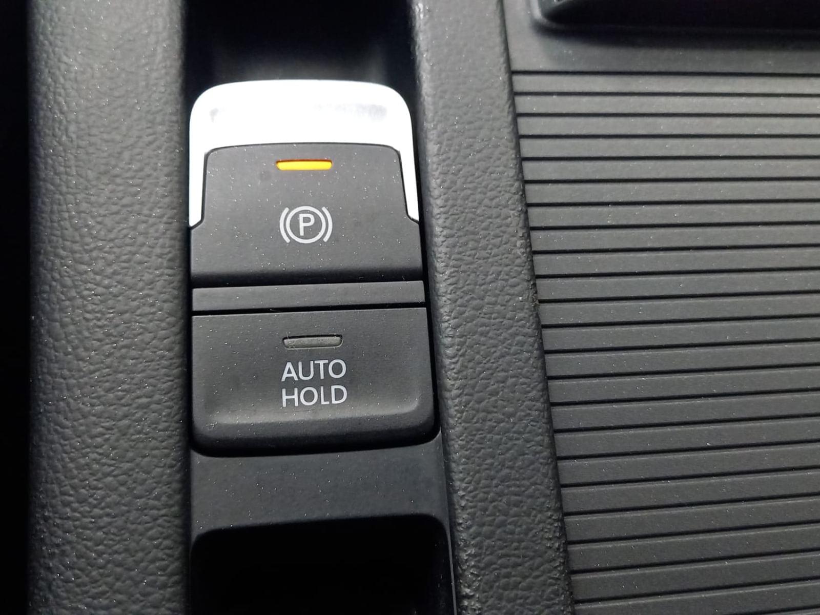VOLKSWAGEN PASSAT Executive 2.0 TDI 110kW (150CV) 27