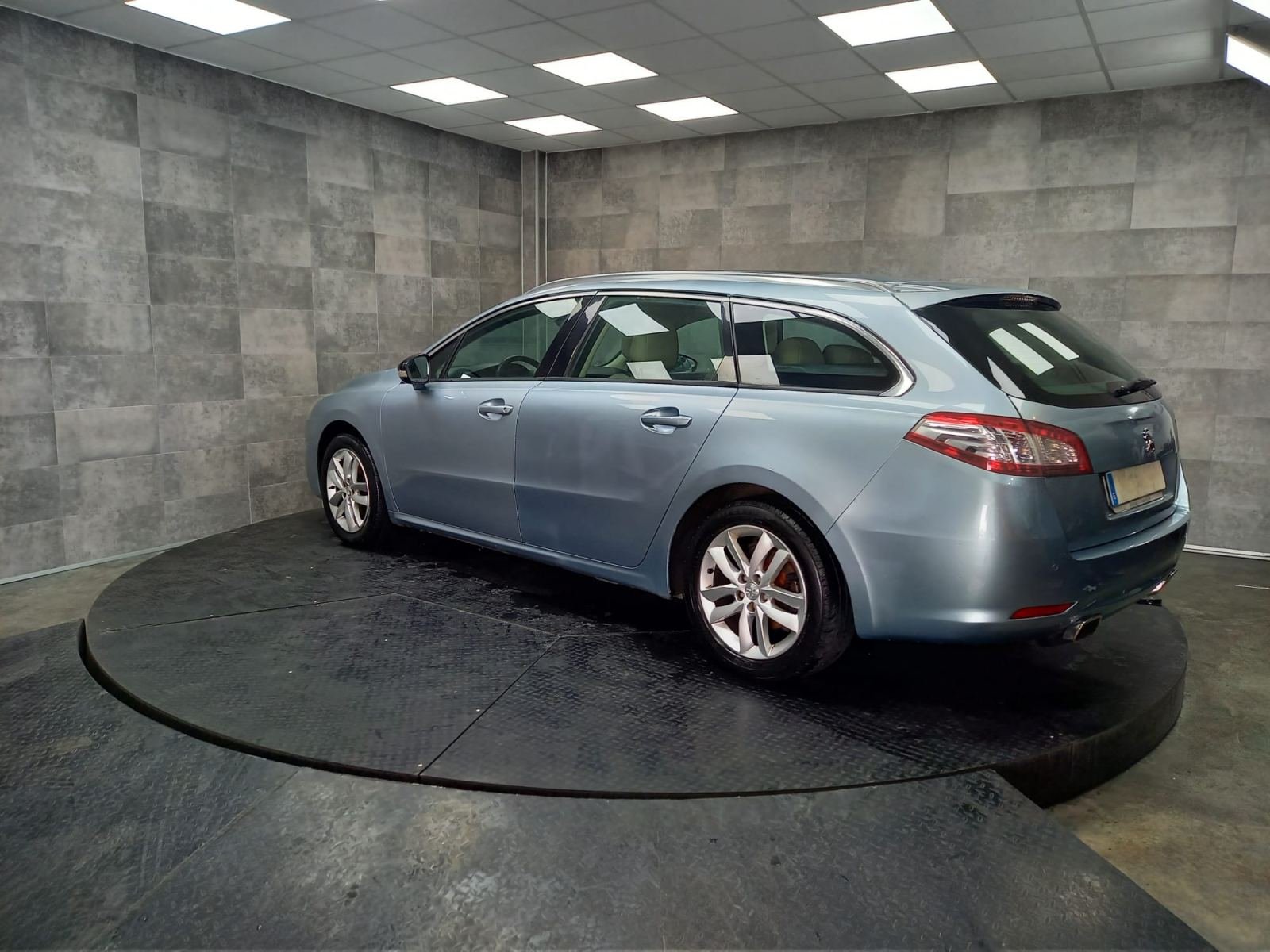 PEUGEOT 508 SW 4