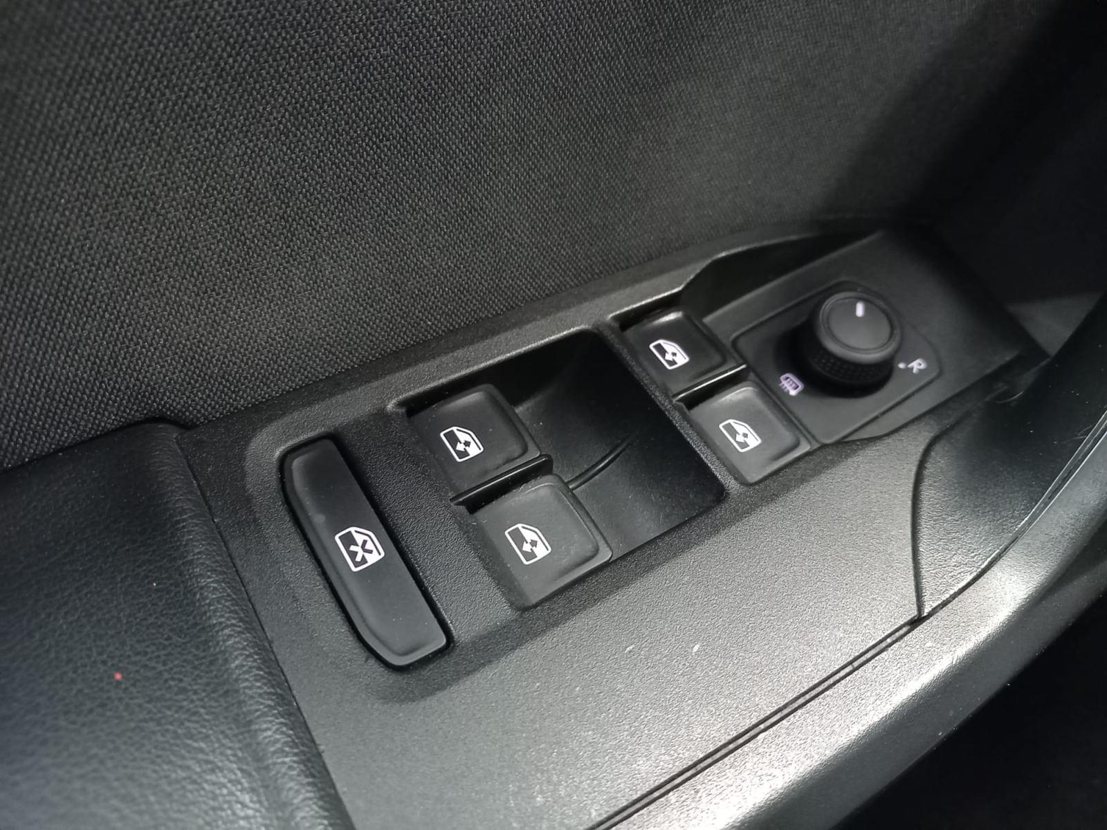 SEAT LEON SP famliar 2.0 TDI 85kW Reference Go 18