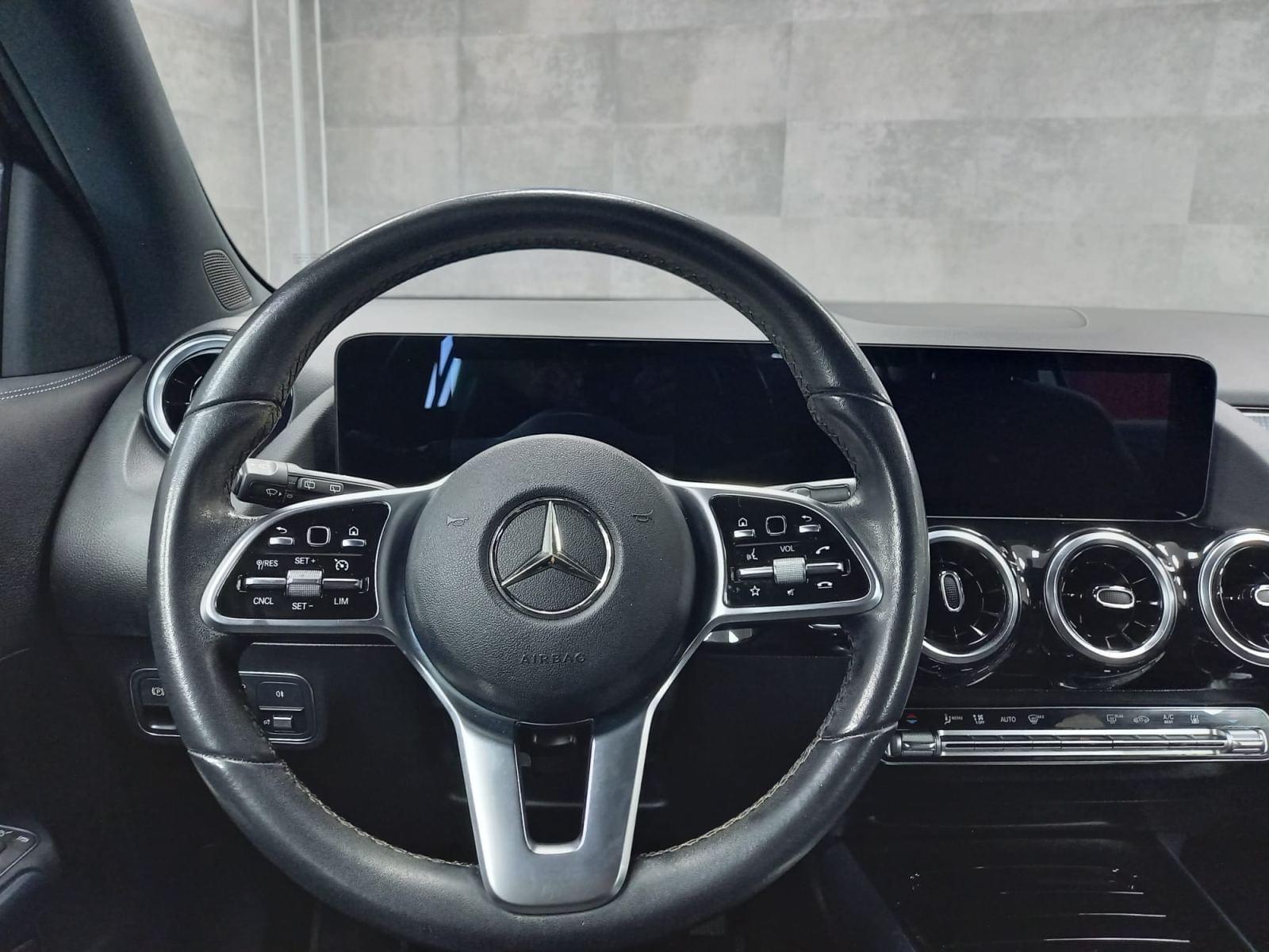 MERCEDES CLASE GLA 250 E 220 CV 9