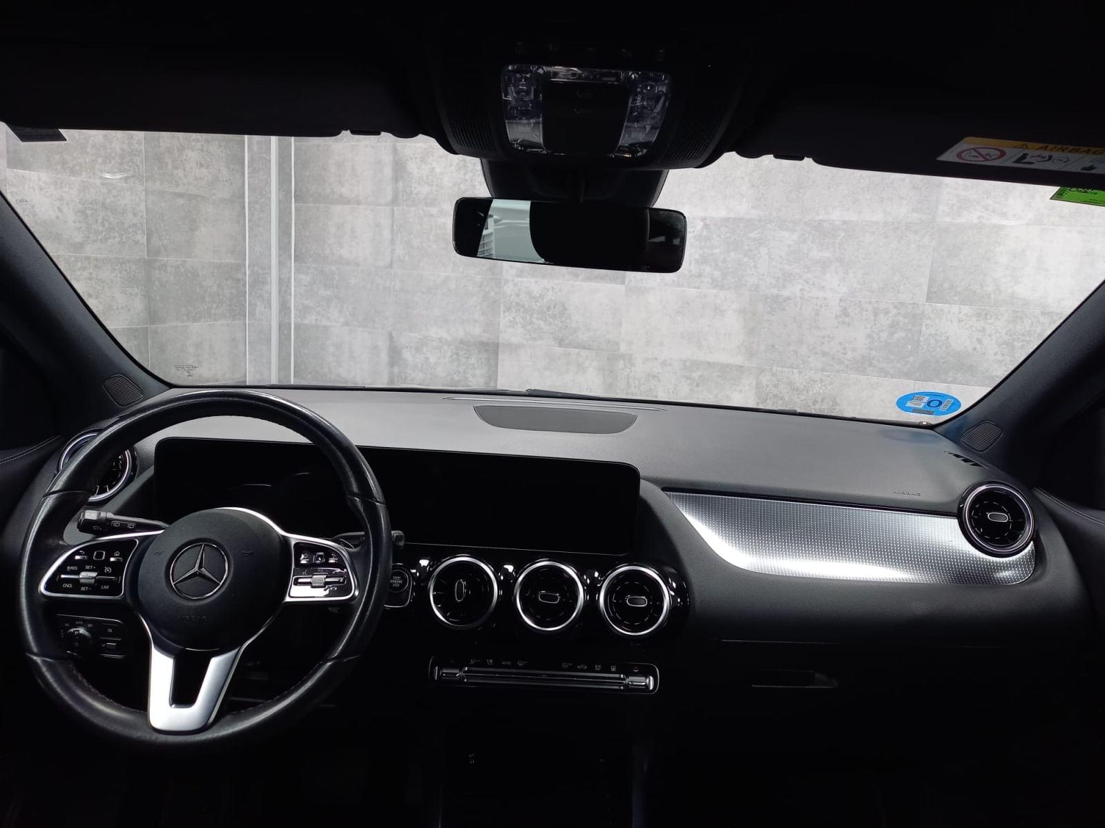 MERCEDES CLASE GLA 250 E 220 CV 11