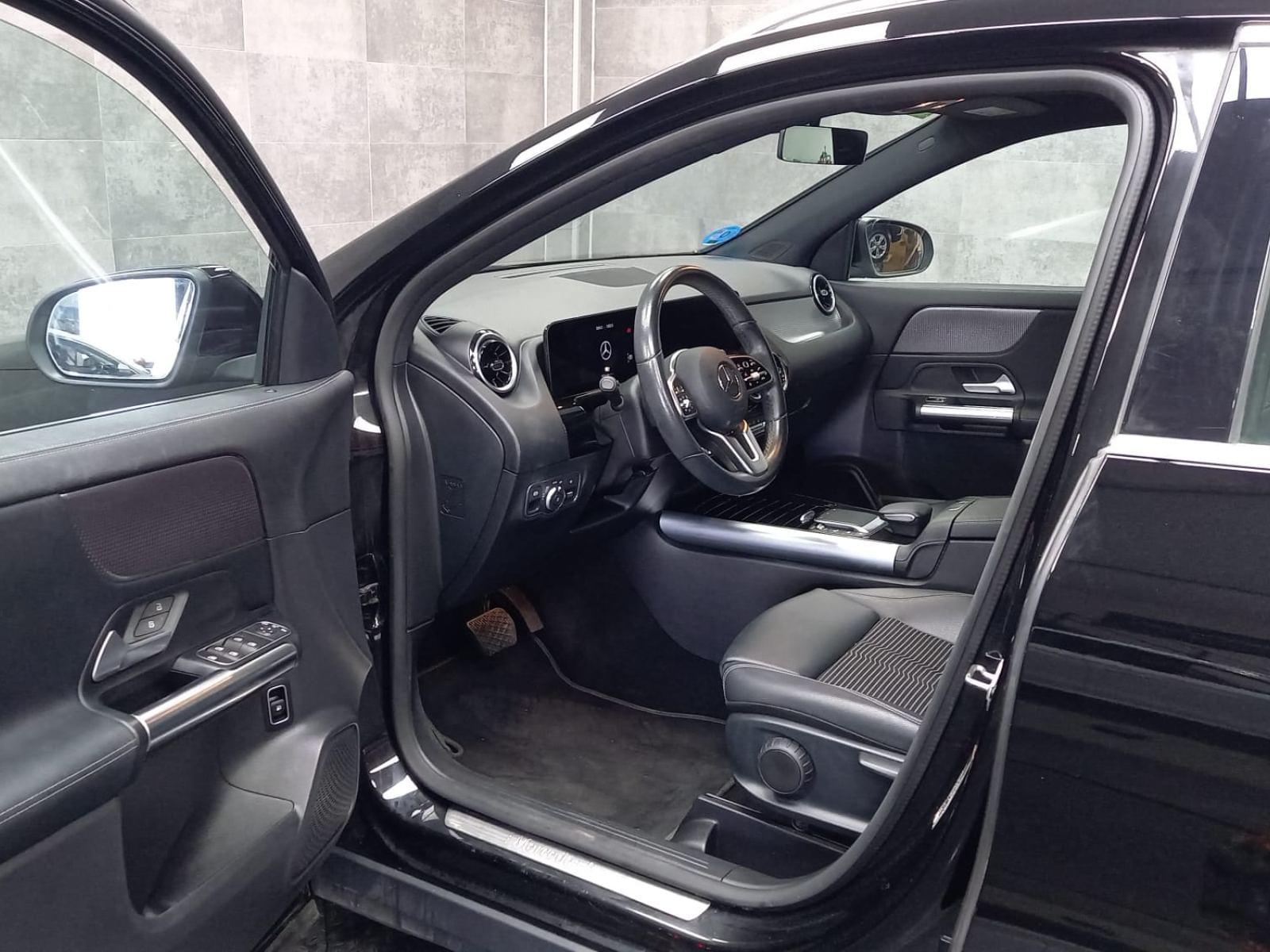 MERCEDES CLASE GLA 250 E 220 CV 14