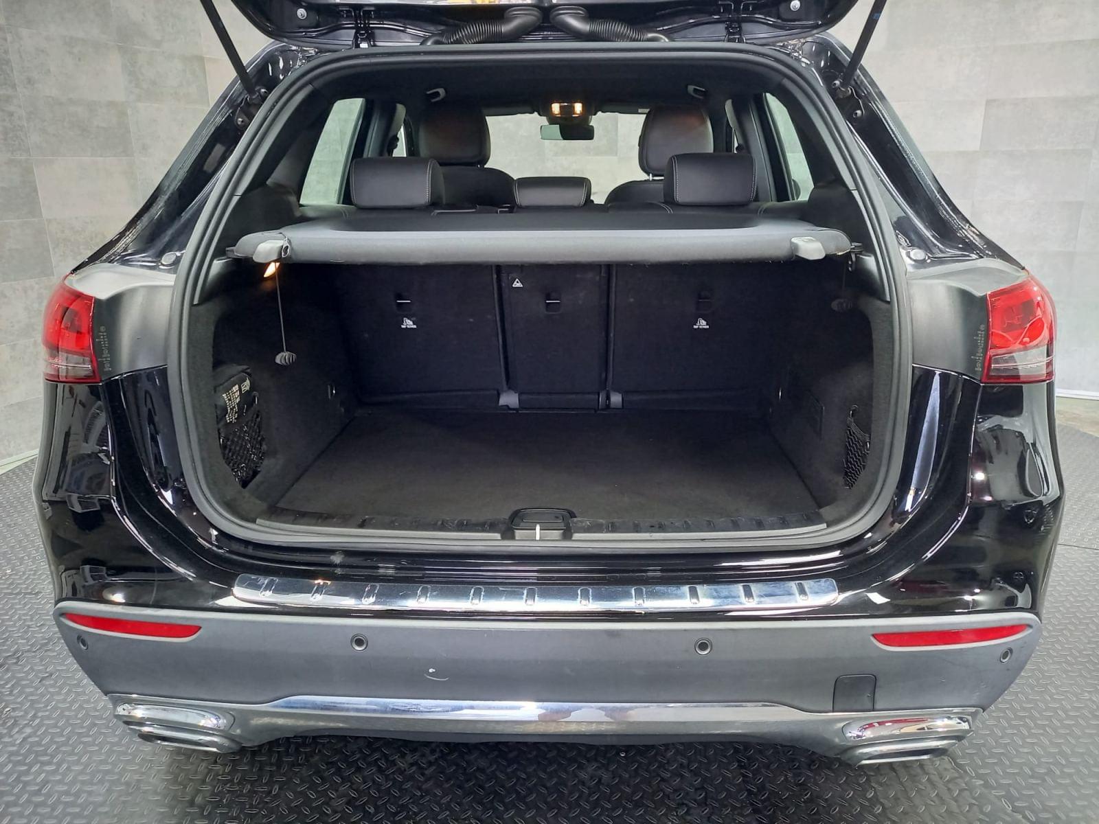 MERCEDES CLASE GLA 250 E 220 CV 38