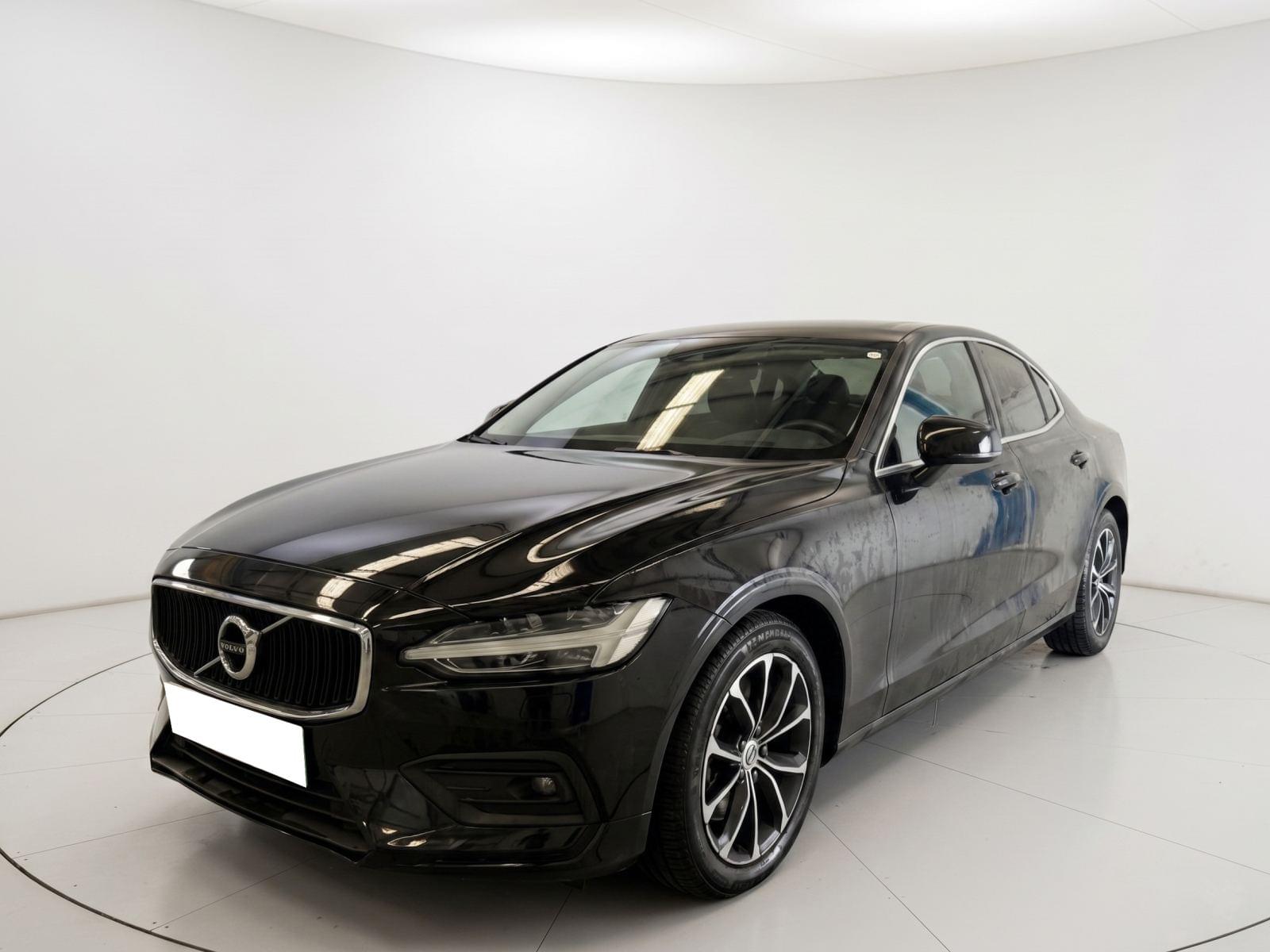 VOLVO S60 B4 FWD MOMENTUM PRO OUT 1 