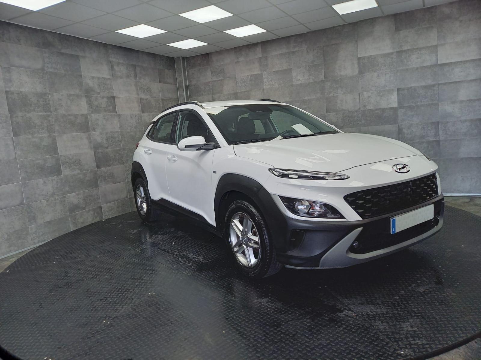 HYUNDAI KONA todoterreno 1.6 CRDI 136CV 48V Maxx 4X2 3 