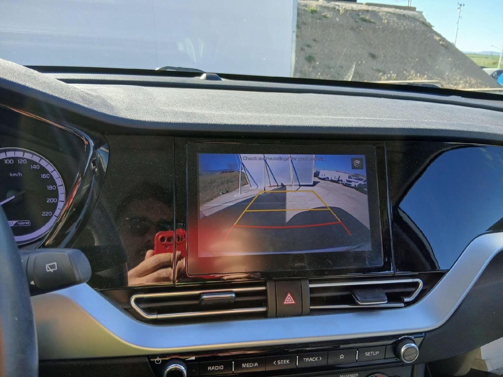 KIA NIRO 1.6 GDi HEV 104kW (141CV) Concept 8 