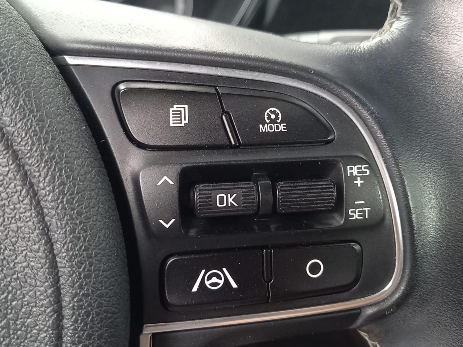 KIA NIRO 1.6 GDi HEV 104kW (141CV) Concept 33