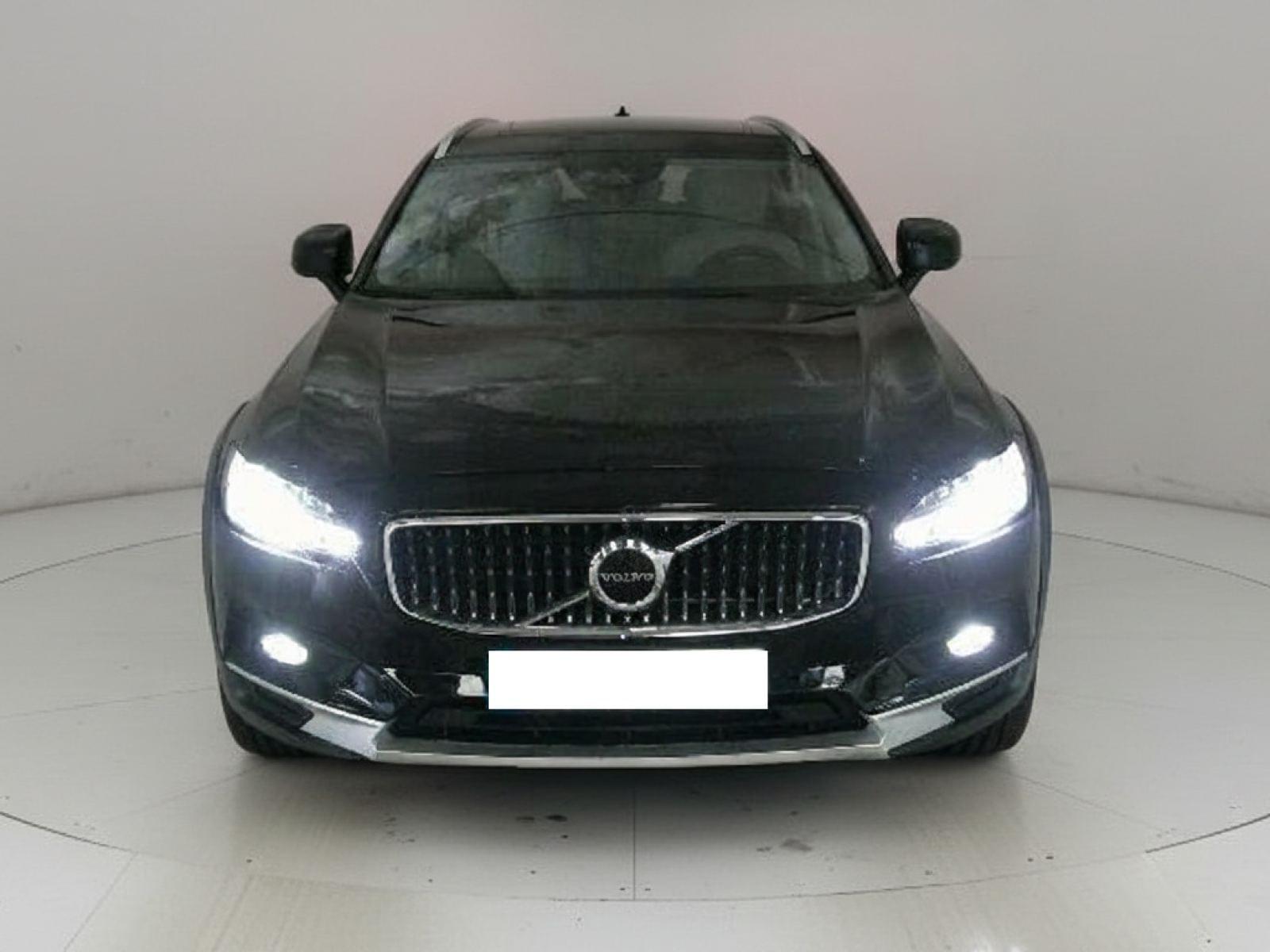 VOLVO V90 CROSS COUNTRY 2.0 B4 D AWD AUTO 2