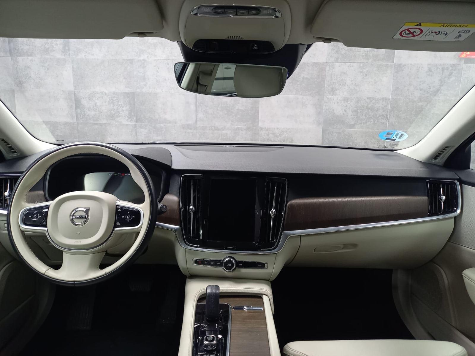 VOLVO V90 CROSS COUNTRY 2.0 B4 D AWD AUTO 11 