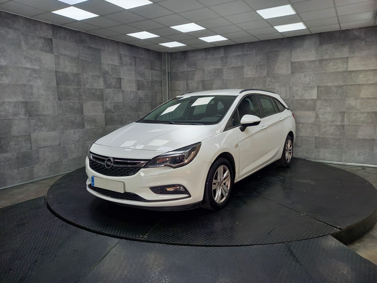 imagen de OPEL ASTRA SPORT TOURER SELECTIVE 1.6 CDTI 110CV - REF: 06488
