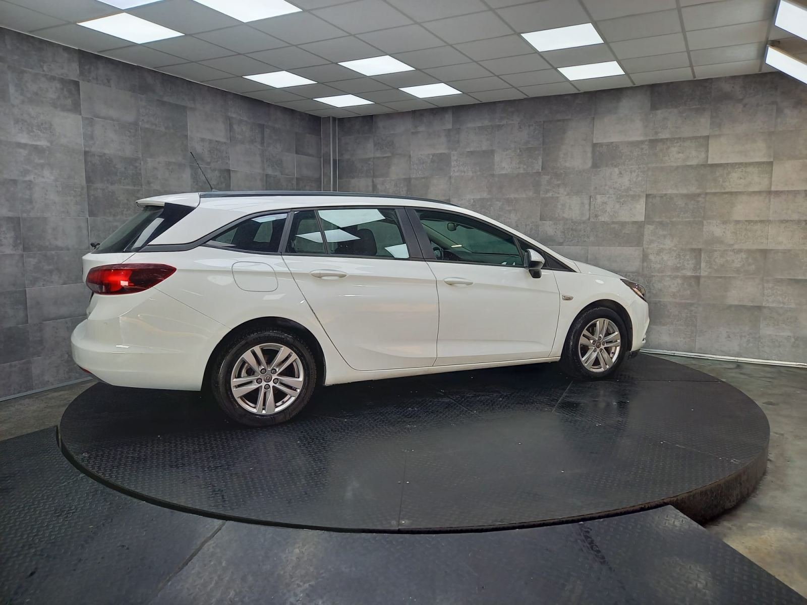 OPEL ASTRA SPORT TOURER SELECTIVE 1.6 CDTI 110CV 4