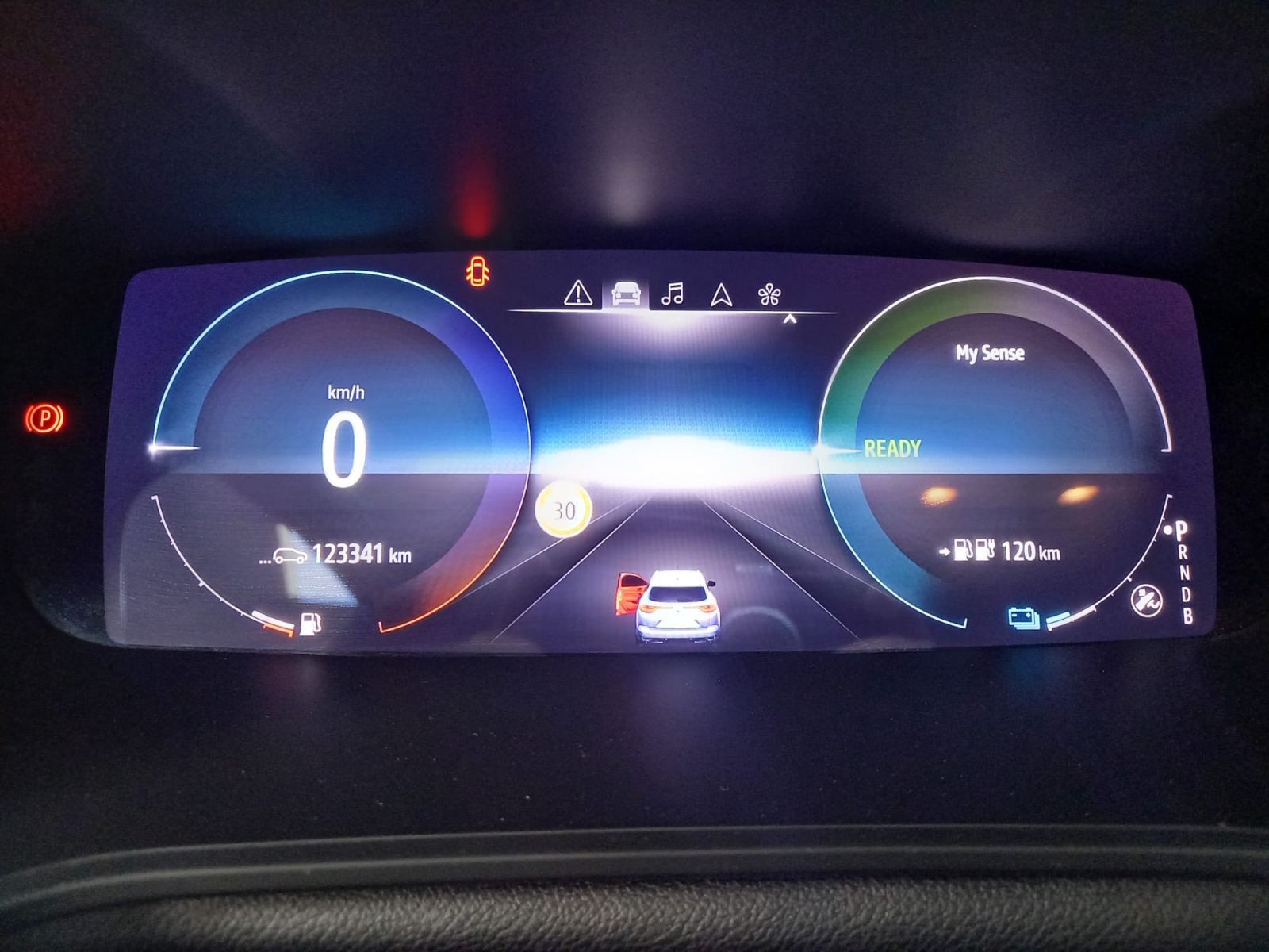 RENAULT MéGANE Estate 1.6 E-Tech Plug-in 160ch Business 17