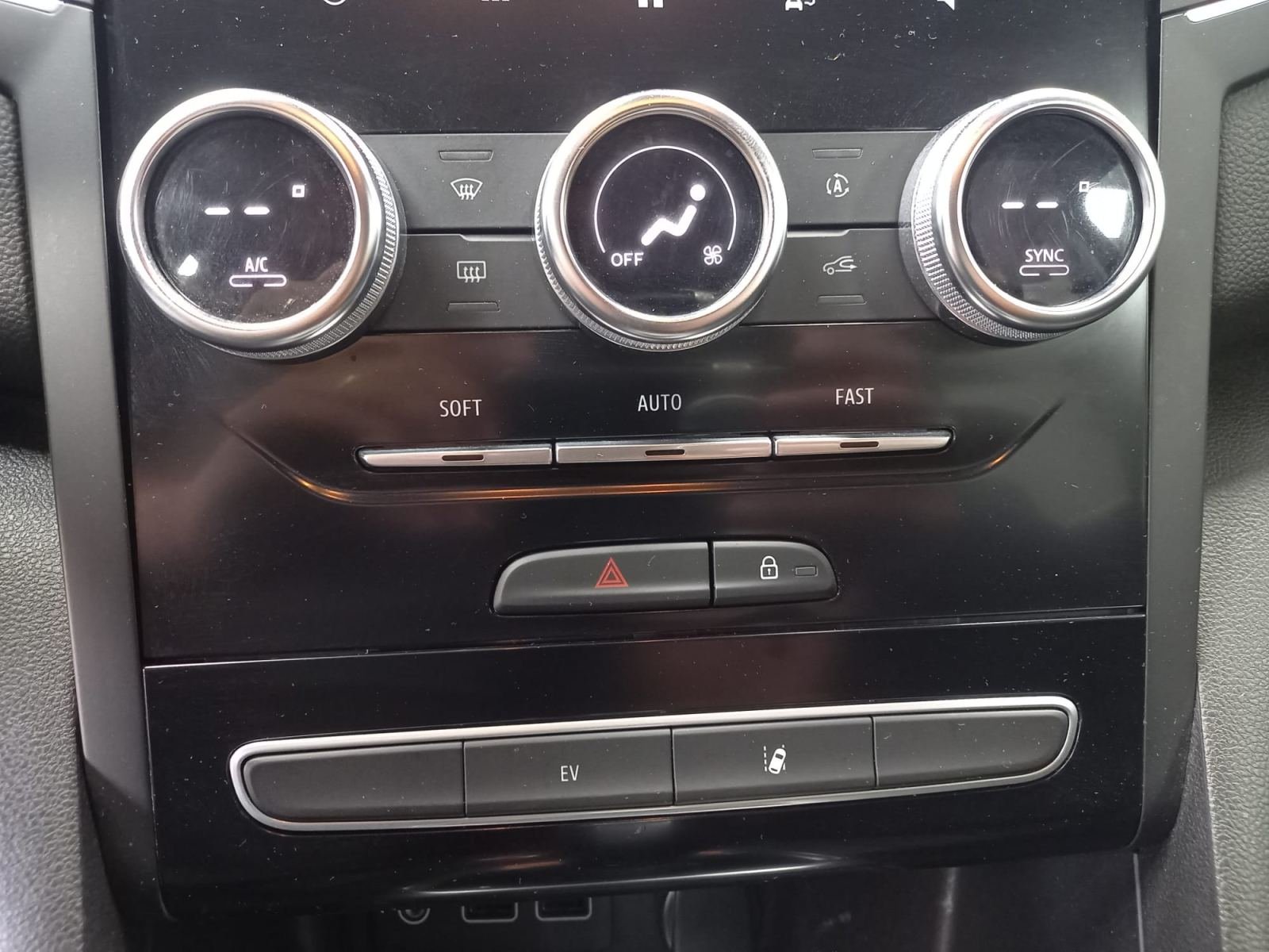 RENAULT MéGANE Estate 1.6 E-Tech Plug-in 160ch Business 22