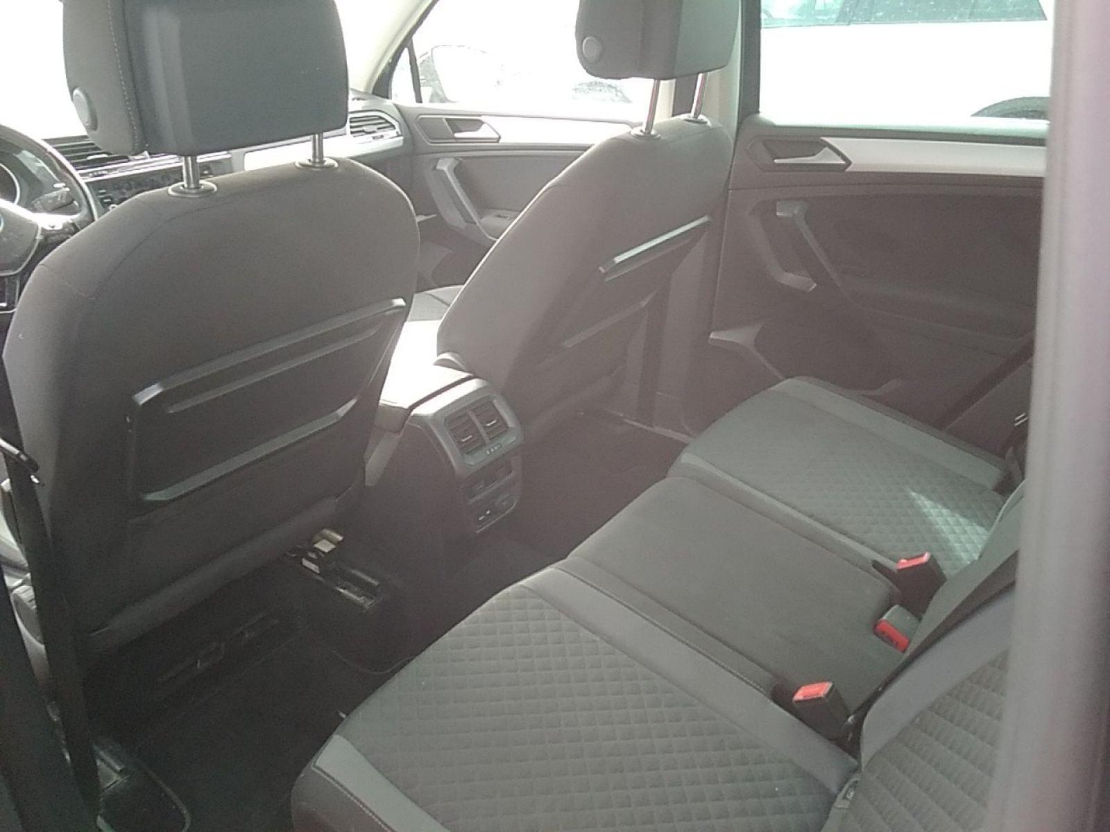VOLKSWAGEN TIGUAN Advance 2.0 TDI 110kW (150CV) 9