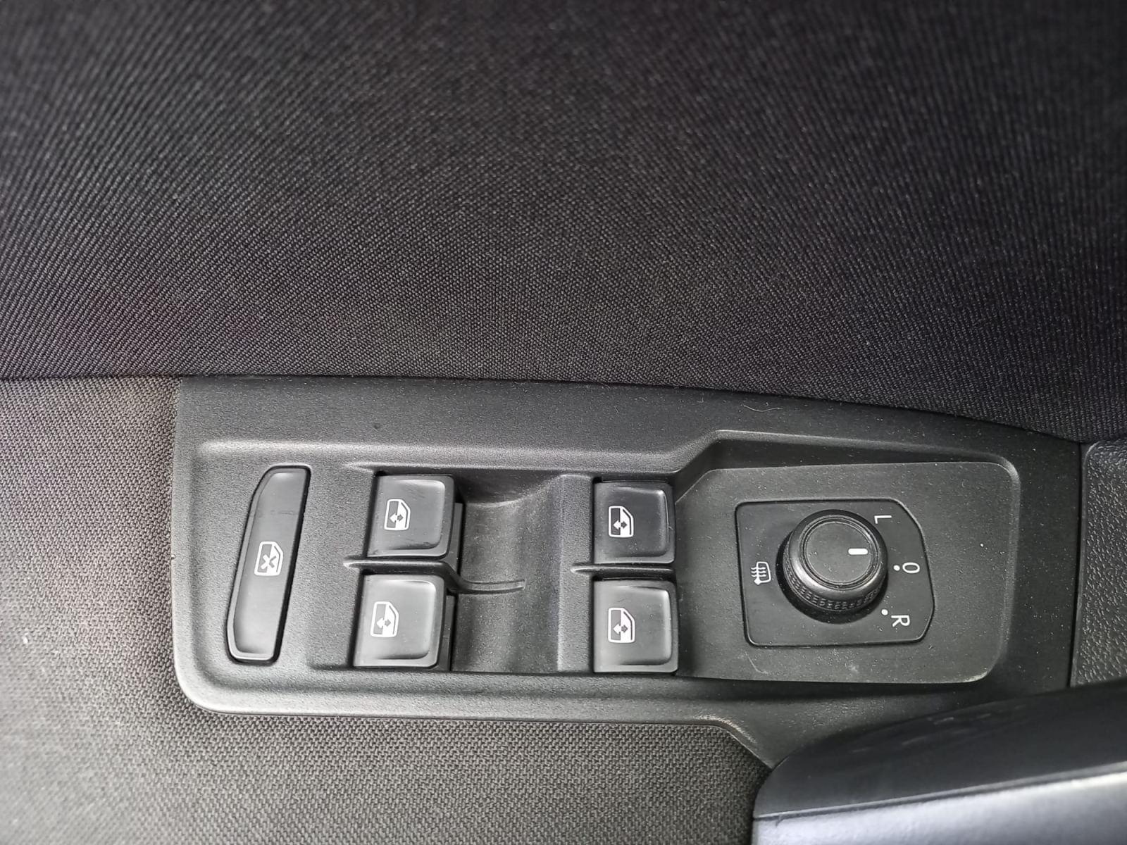 VOLKSWAGEN TIGUAN Advance 2.0 TDI 110kW (150CV) 21