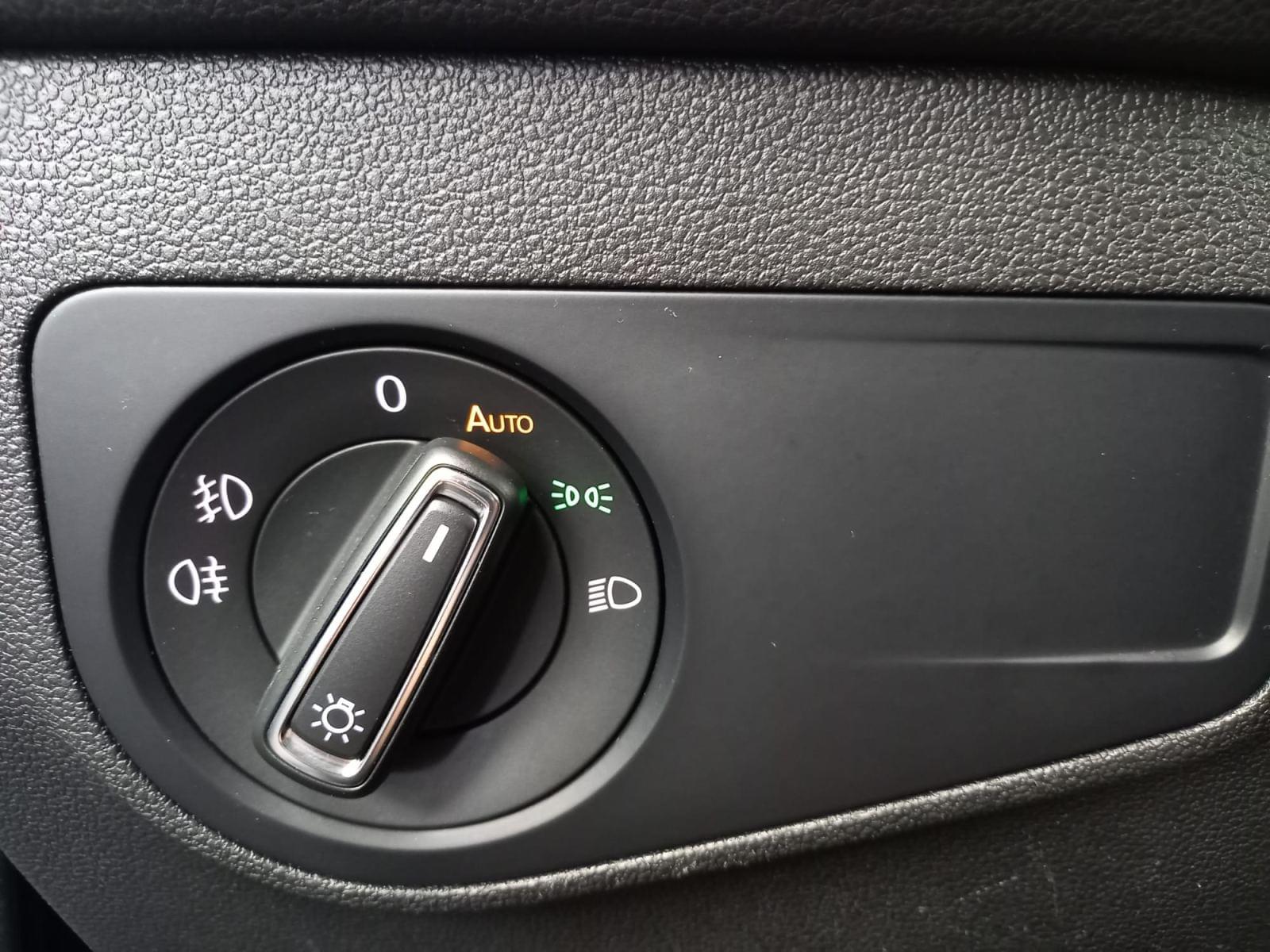 VOLKSWAGEN TIGUAN Advance 2.0 TDI 110kW (150CV) 28
