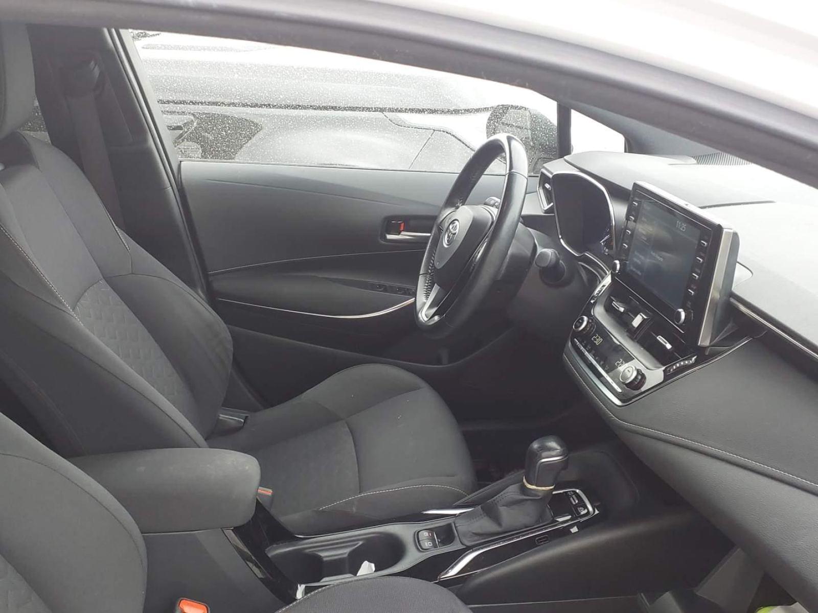 TOYOTA COROLLA 1.8 125H ACTIVE TECH E-CVT TOU SPORT 6
