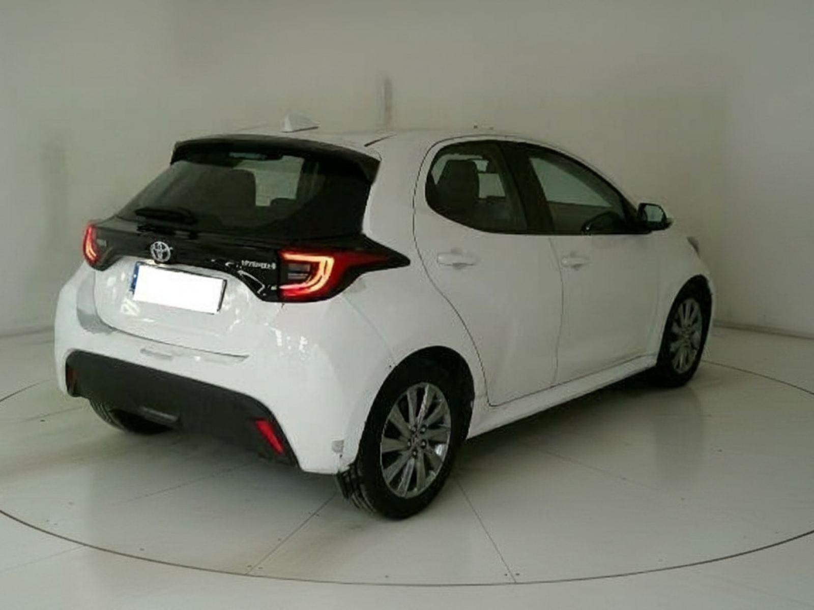 TOYOTA YARIS 1.5 120H ACTIVE TECH 3