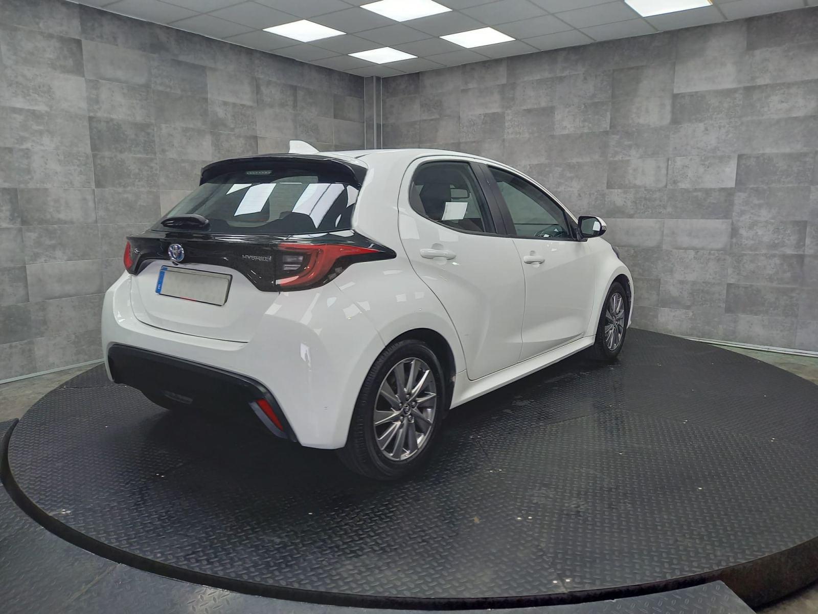 TOYOTA YARIS 1.5 120H ACTIVE TECH 4