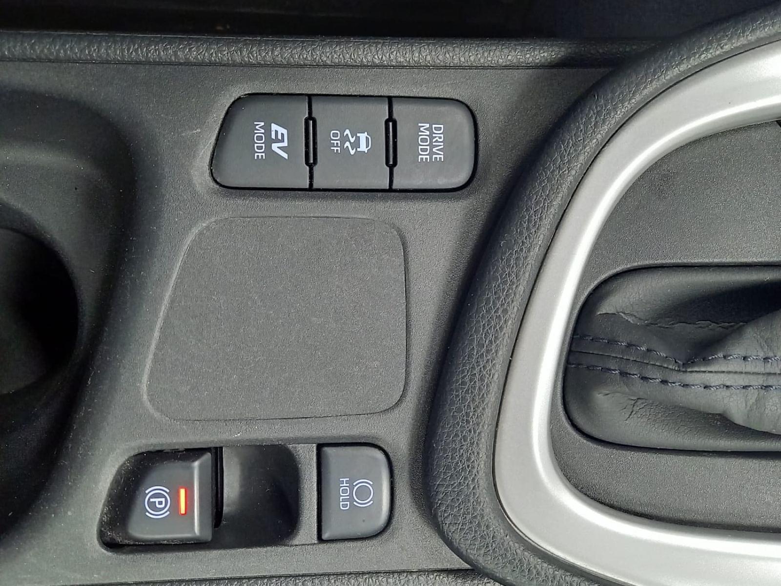 TOYOTA YARIS 1.5 120H ACTIVE TECH 26