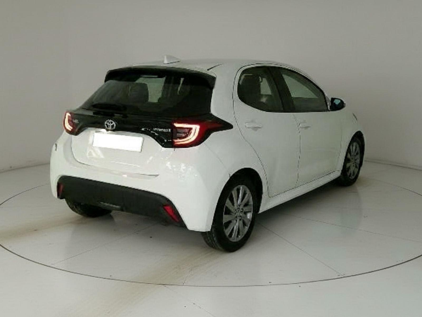TOYOTA YARIS 1.5 120H ACTIVE TECH 3