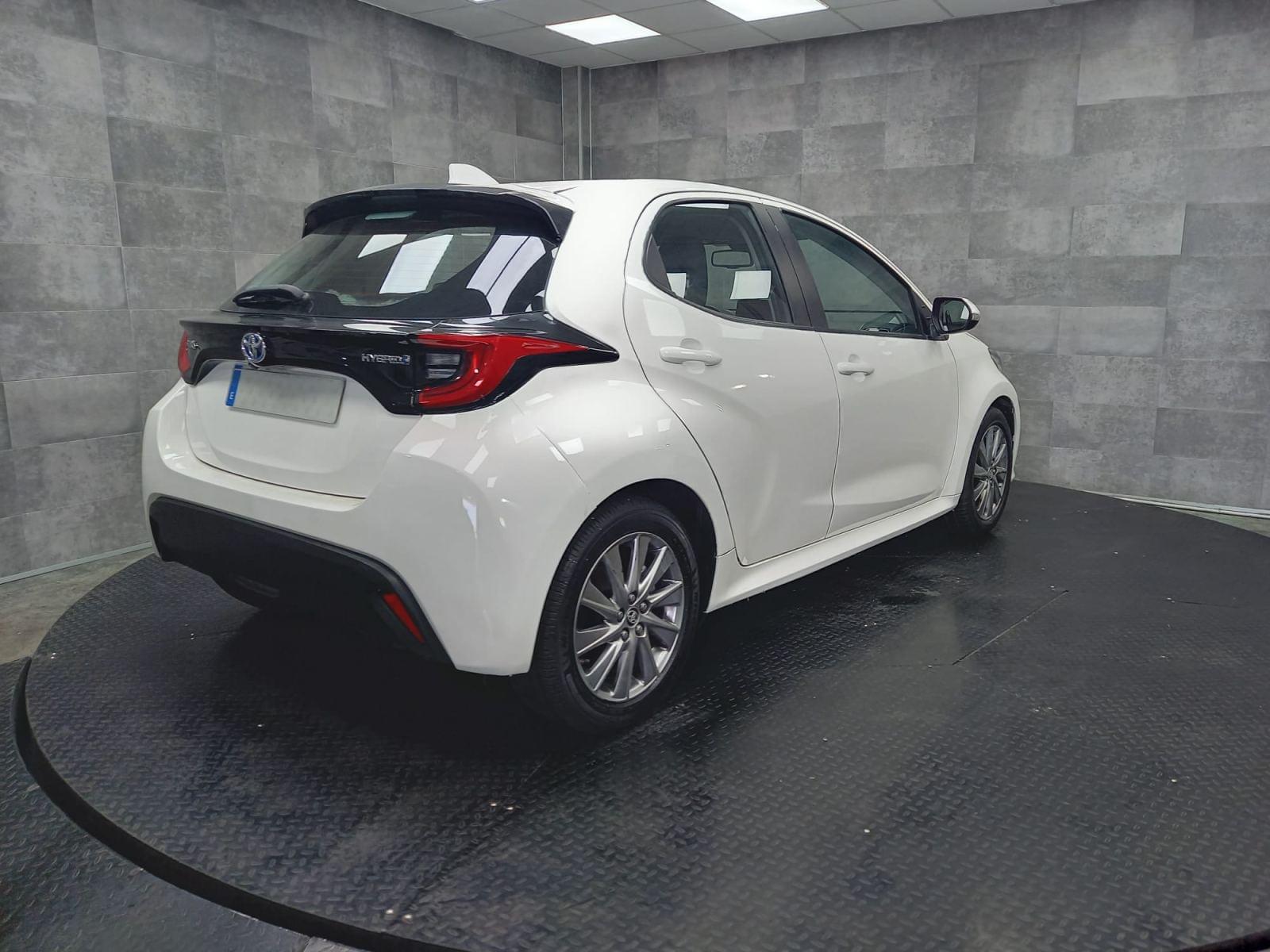 TOYOTA YARIS 1.5 120H ACTIVE TECH 4 