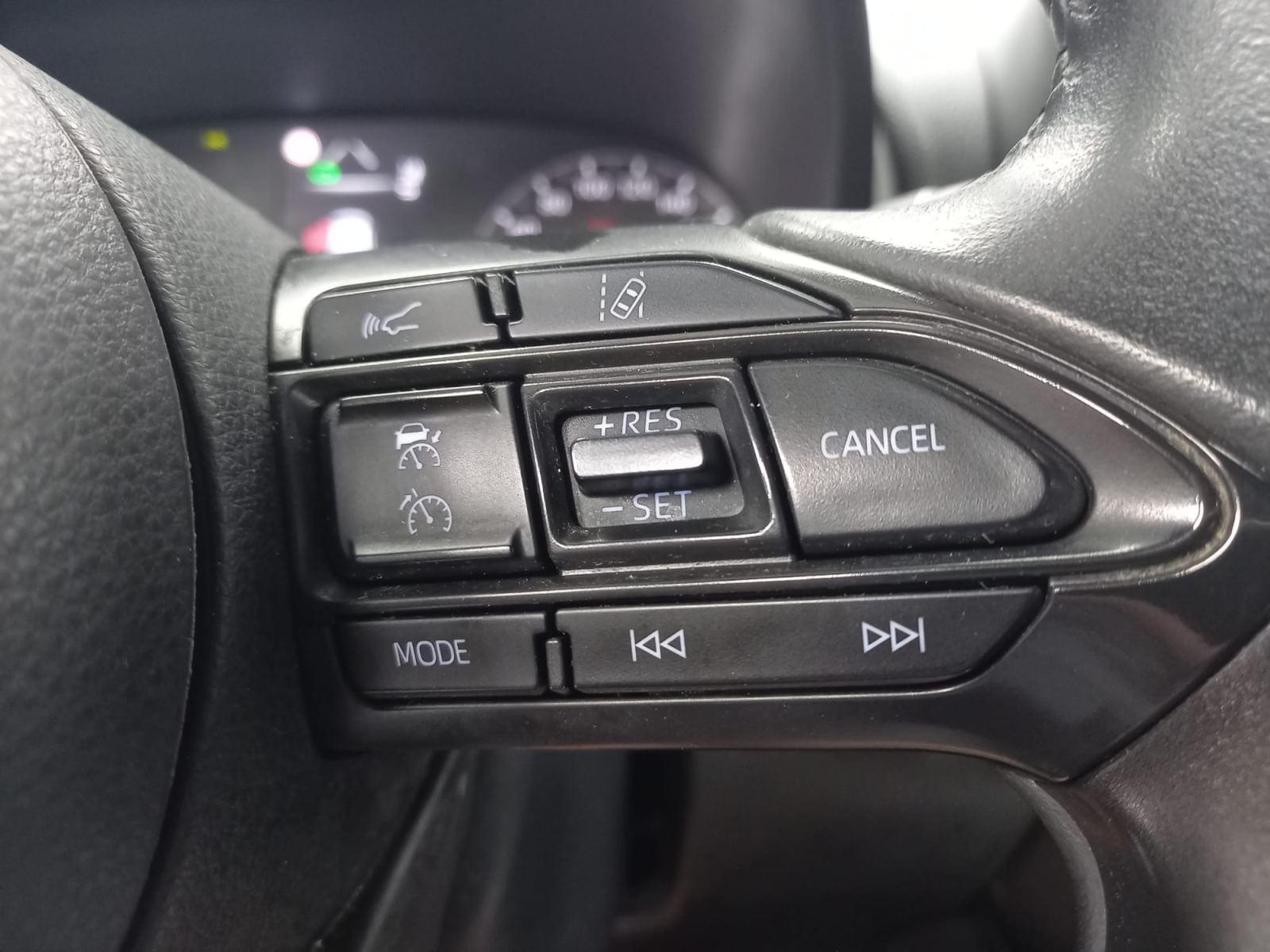 TOYOTA YARIS 1.5 120H ACTIVE TECH 18 