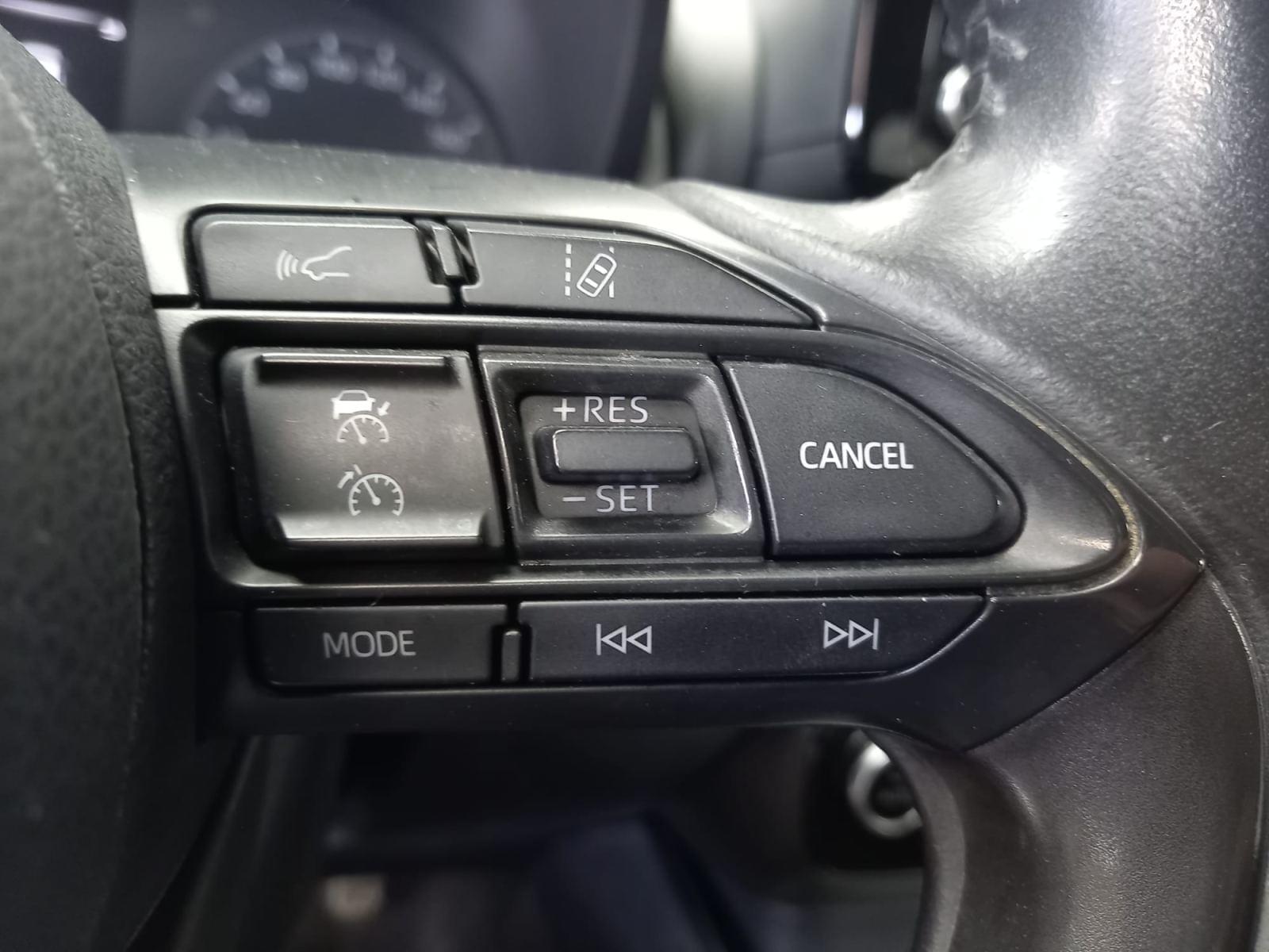 TOYOTA YARIS 1.5 120H ACTIVE TECH 16