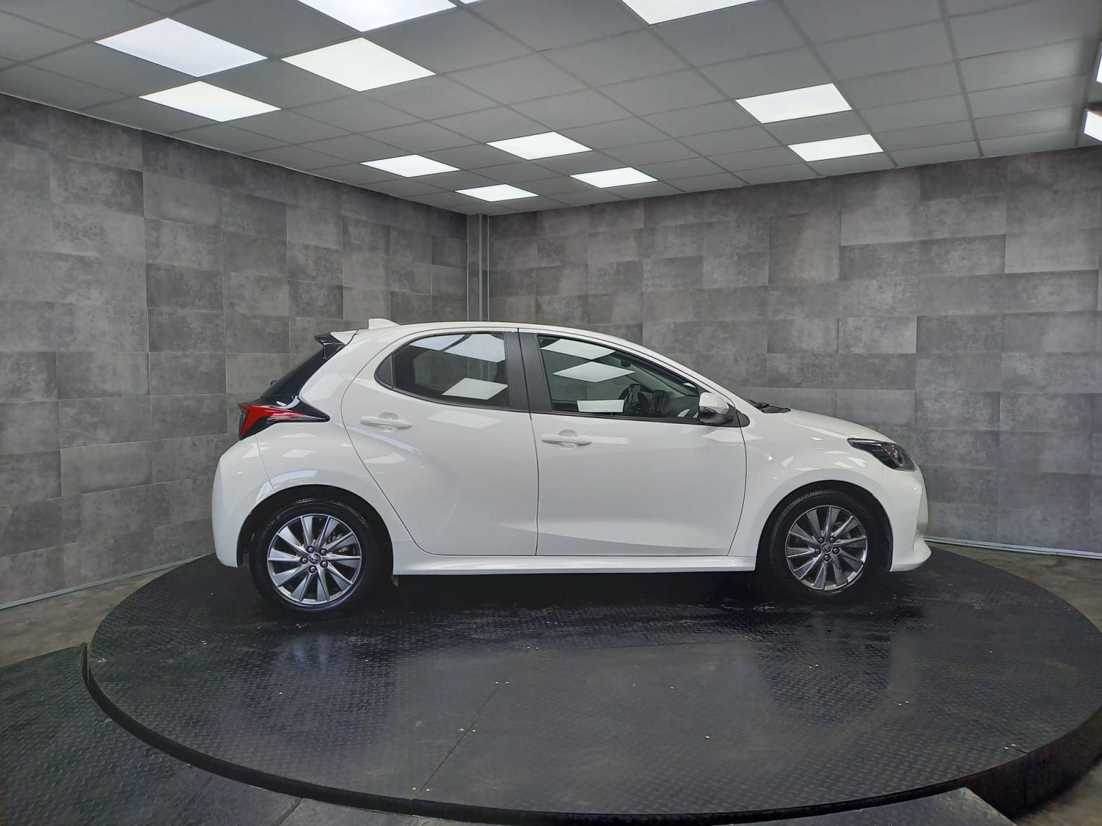 TOYOTA YARIS 1.5 120H ACTIVE TECH 4 