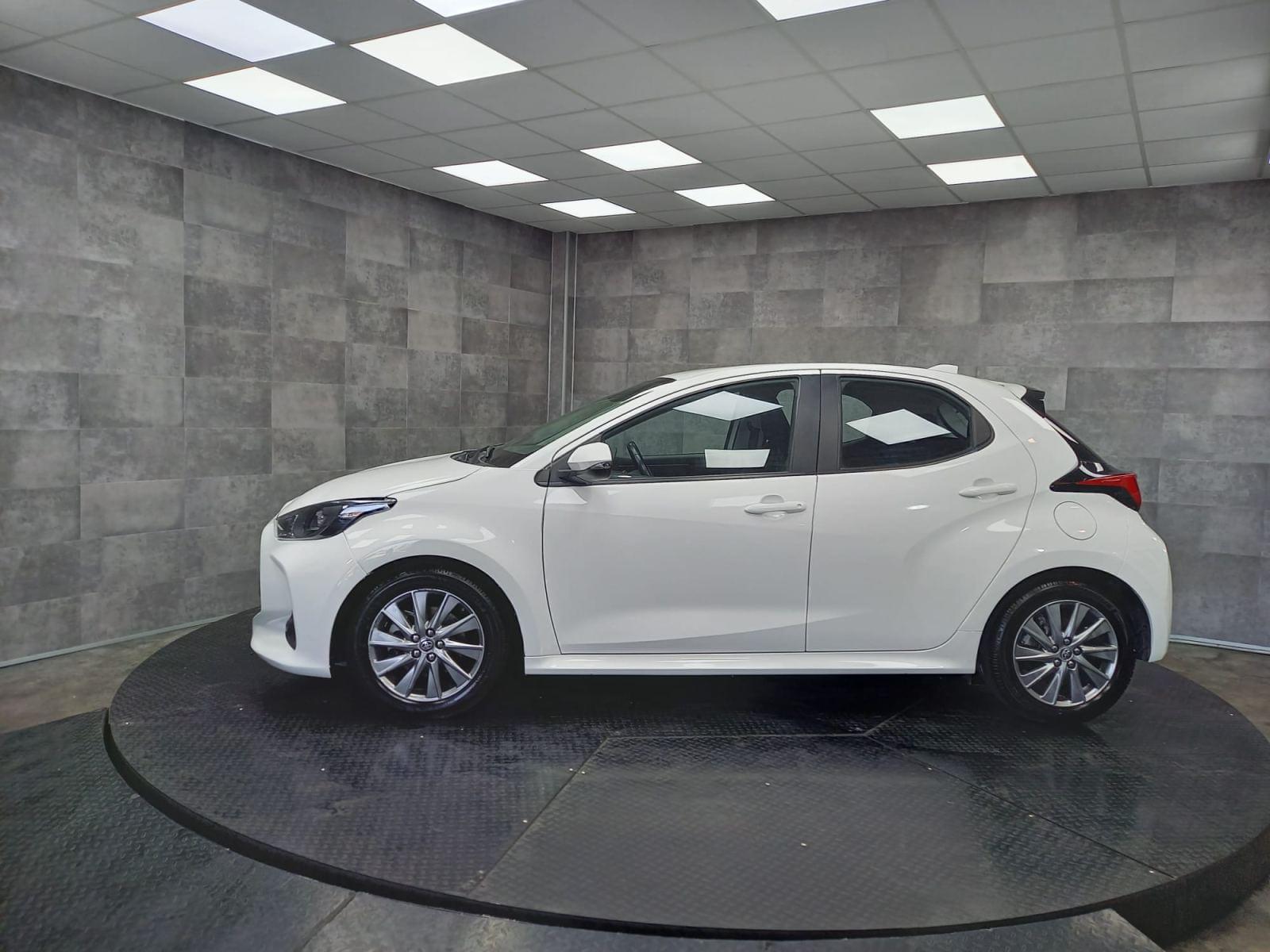 TOYOTA YARIS 1.5 120H ACTIVE TECH 7 