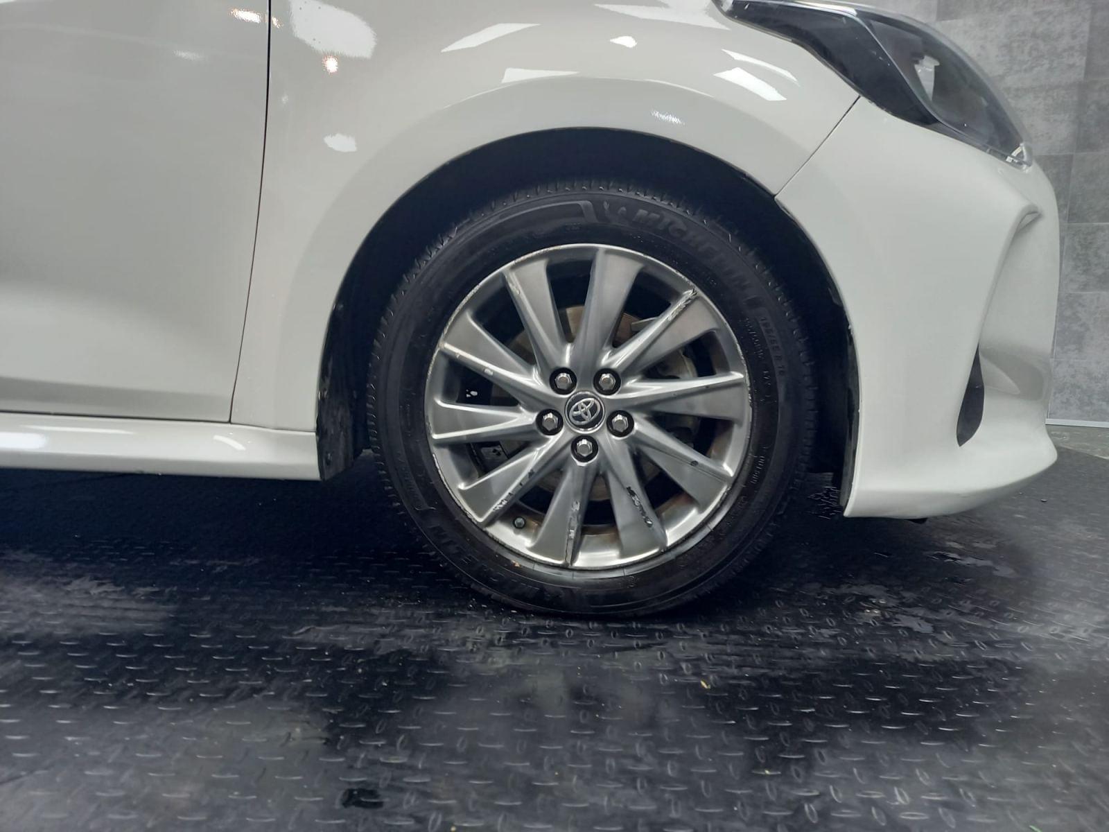 TOYOTA YARIS 1.5 120H ACTIVE TECH 14 