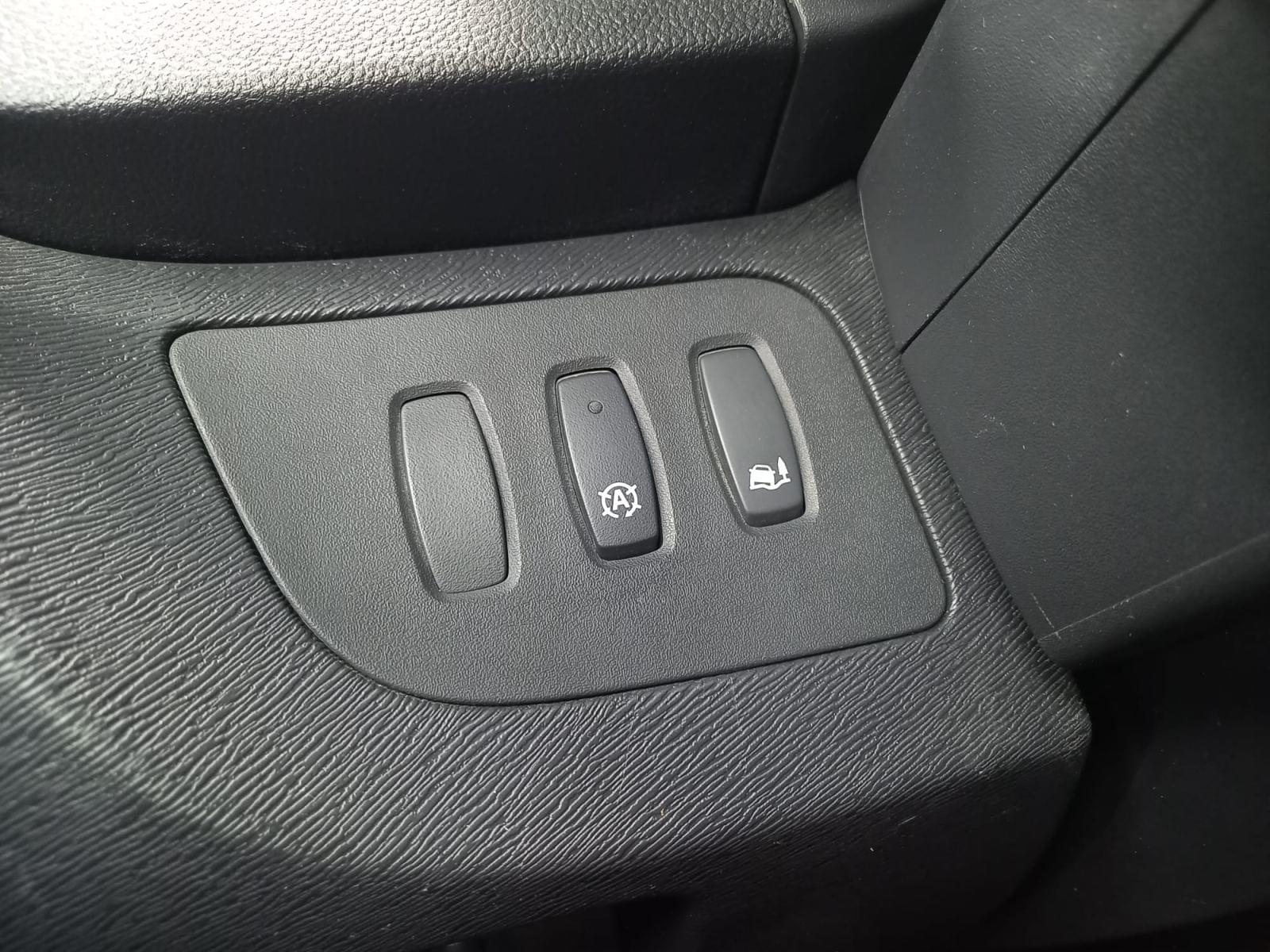 RENAULT KANGOO COMBI PROFESIONAL M1-AF BLUE DCI 70 KW (95 CV) 19