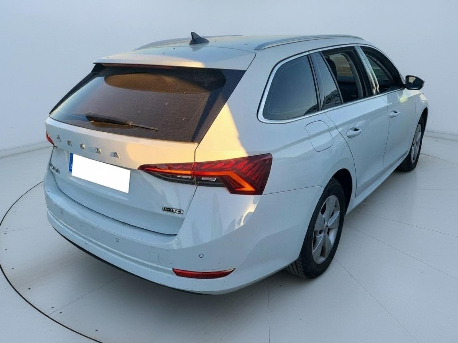 SKODA OCTAVIA Combi 1.0 TSI 81kW 110 CV DSG MHEV Ambi. 2