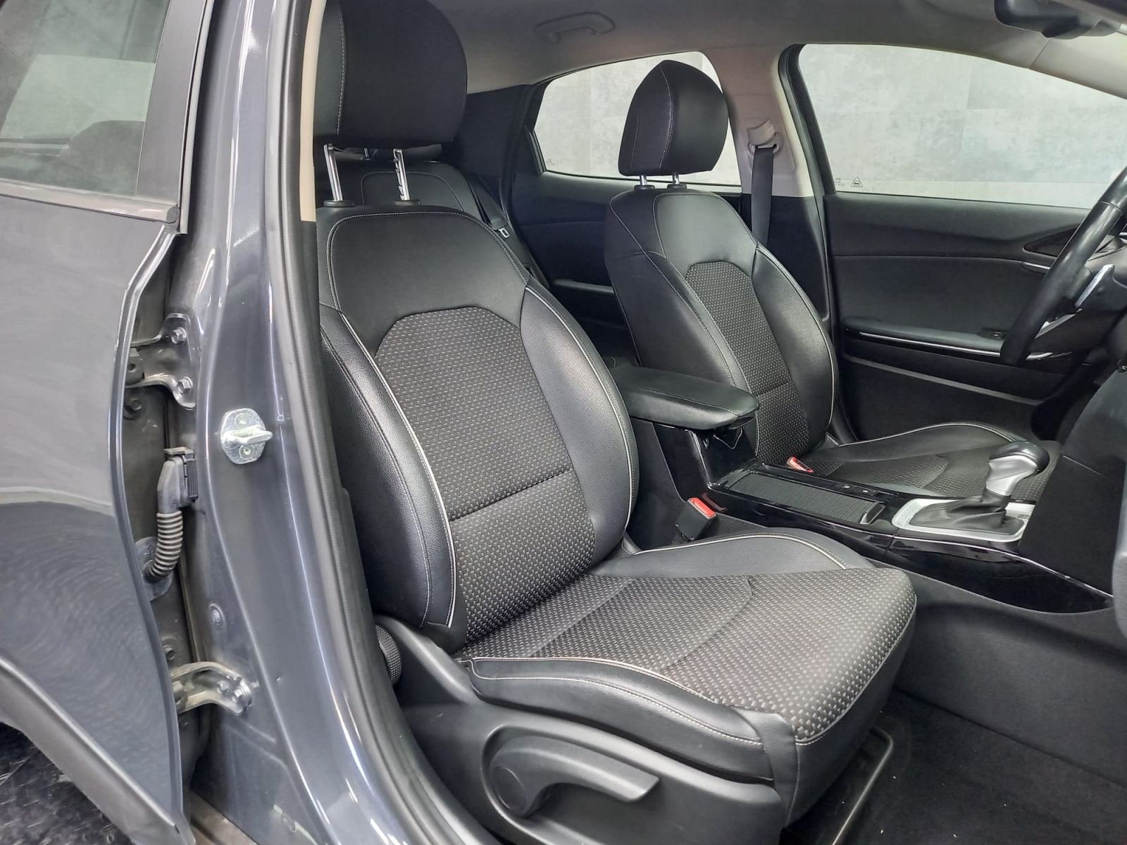 KIA XCEED 1.6 GDi PHEV 104 CV eDrive (AC) 9