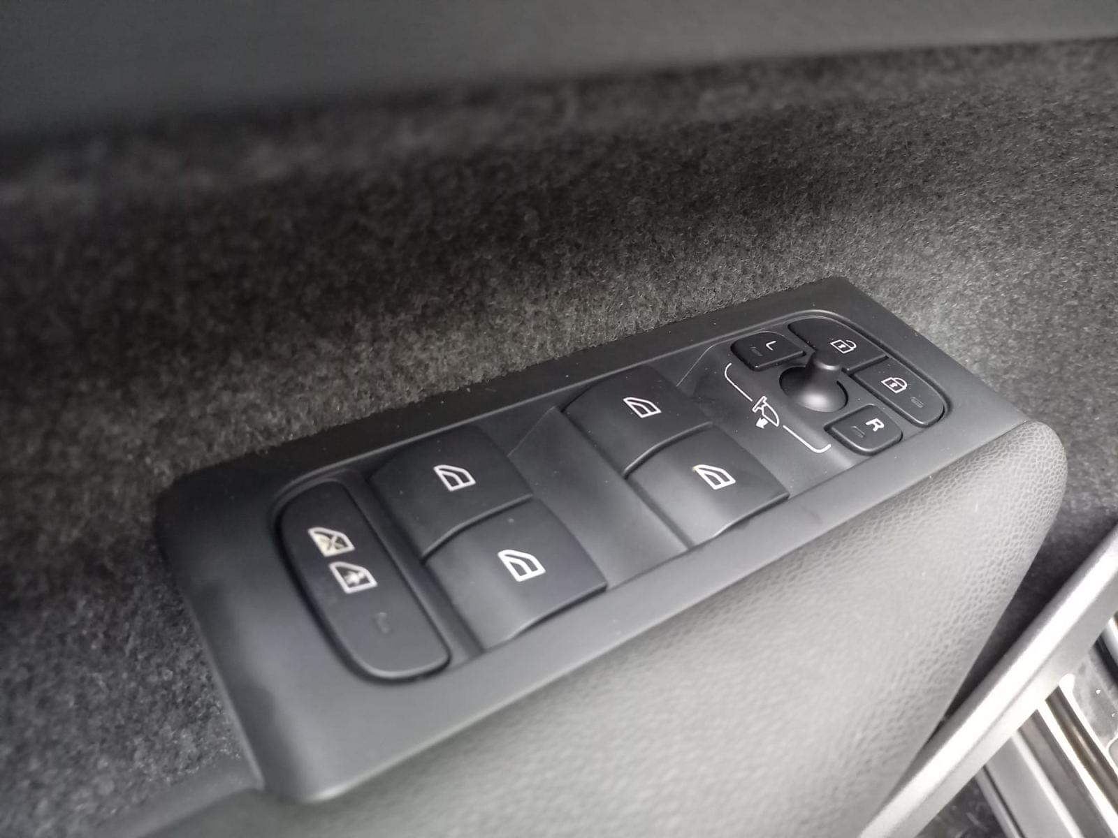 VOLVO XC40 1.5 T4 Recharge PHEV Core Auto 210 CV 14