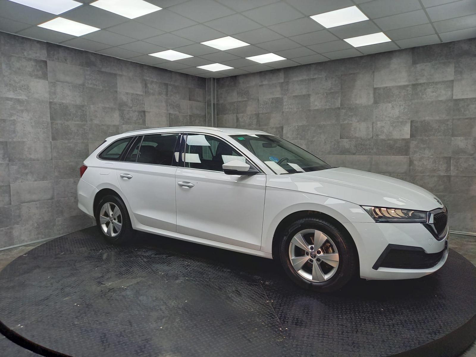SKODA OCTAVIA 1.0 TSI 110 CV DSG MHEV Ambi. 3 