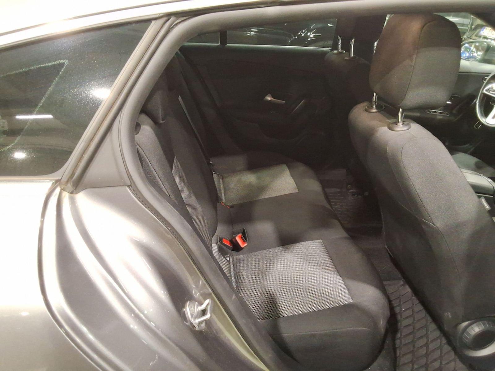 MERCEDES CLASE CLA SHOOTING BRAKE 2.0 200 D BUSINESS SOLUTI 6