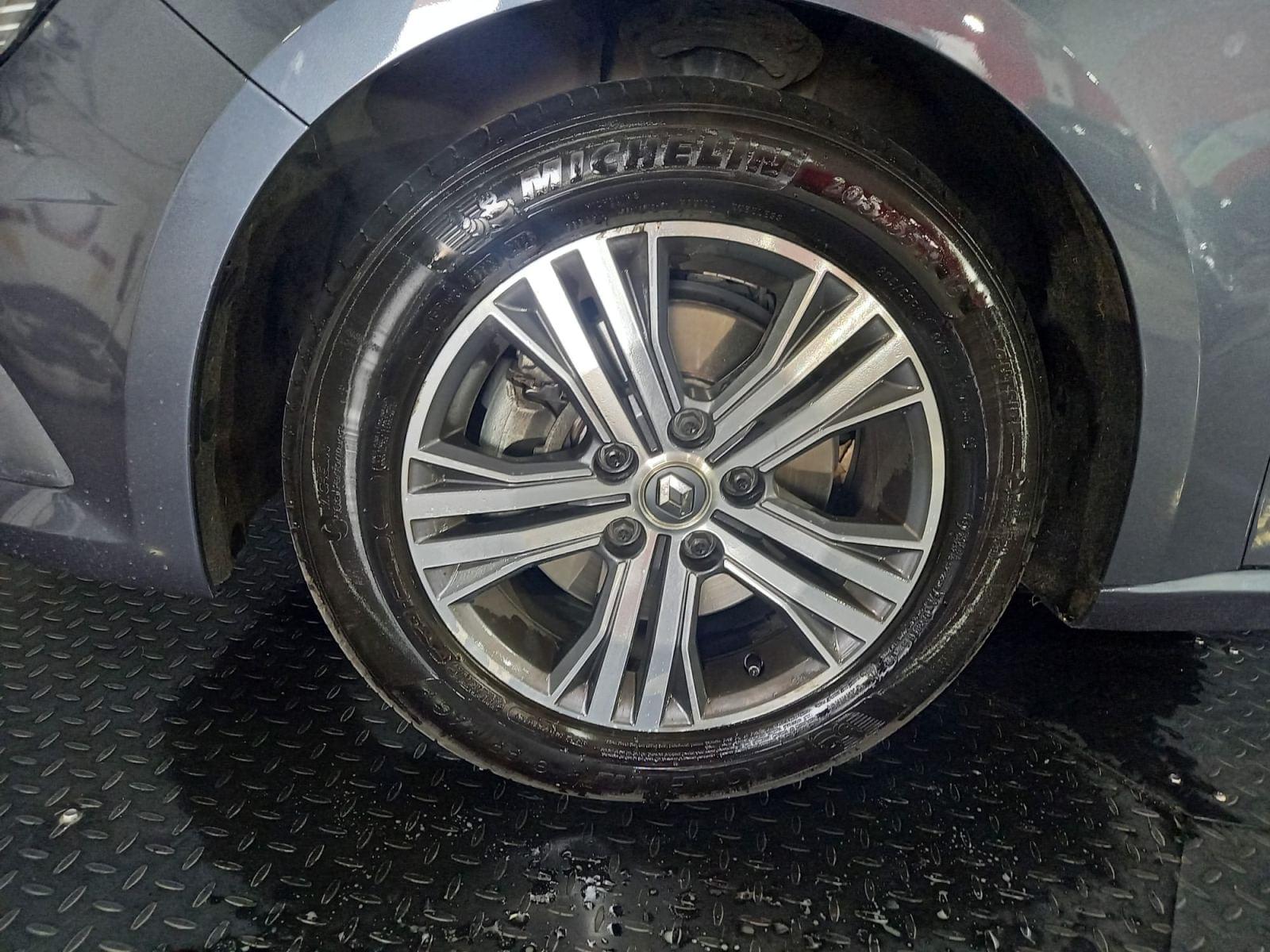 RENAULT MéGANE Estate 1.6 ETech Plug-in 160ch Evolution 19
